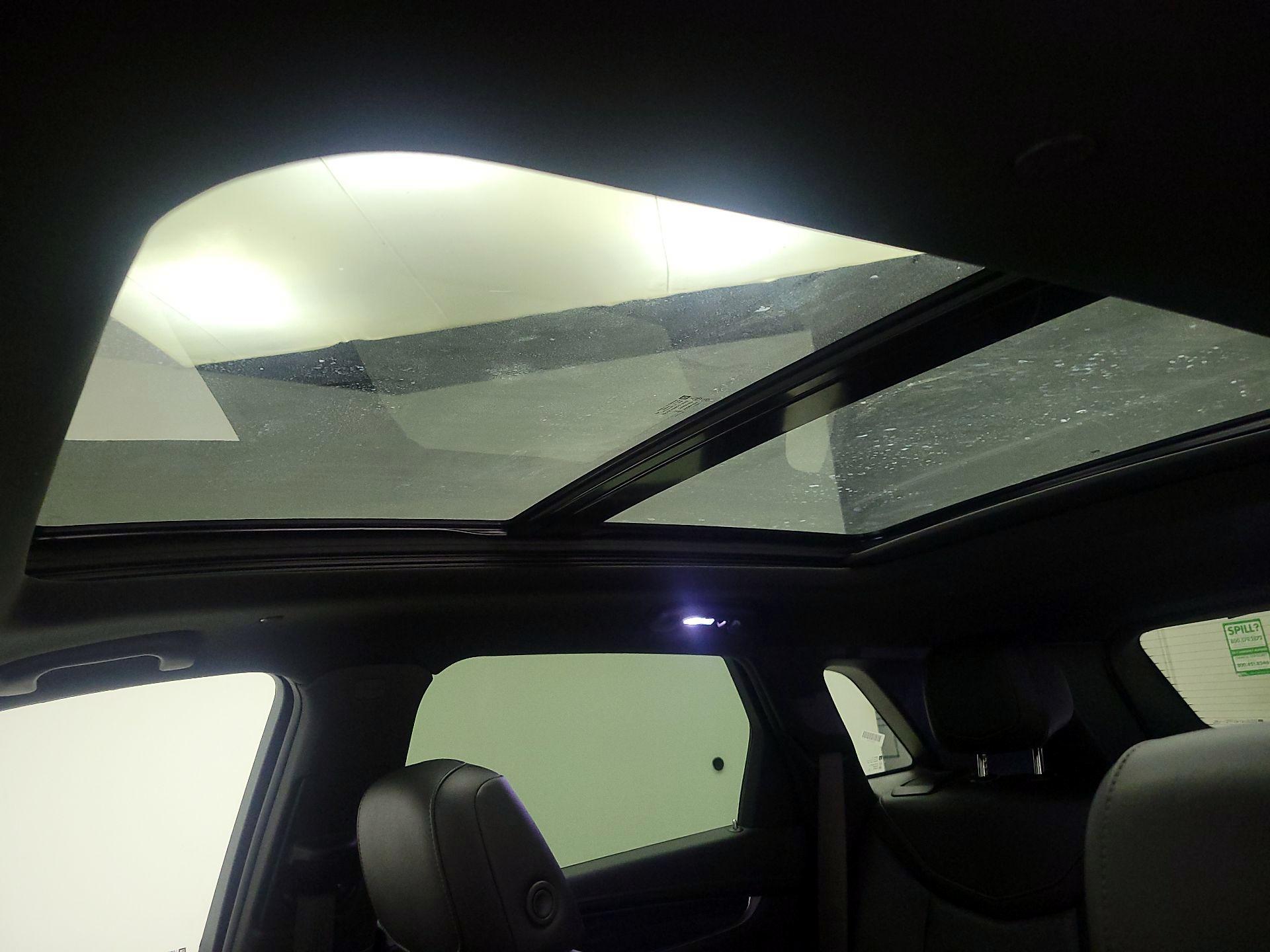 Thumbnail: 2023 Cadillac XT5 - 20