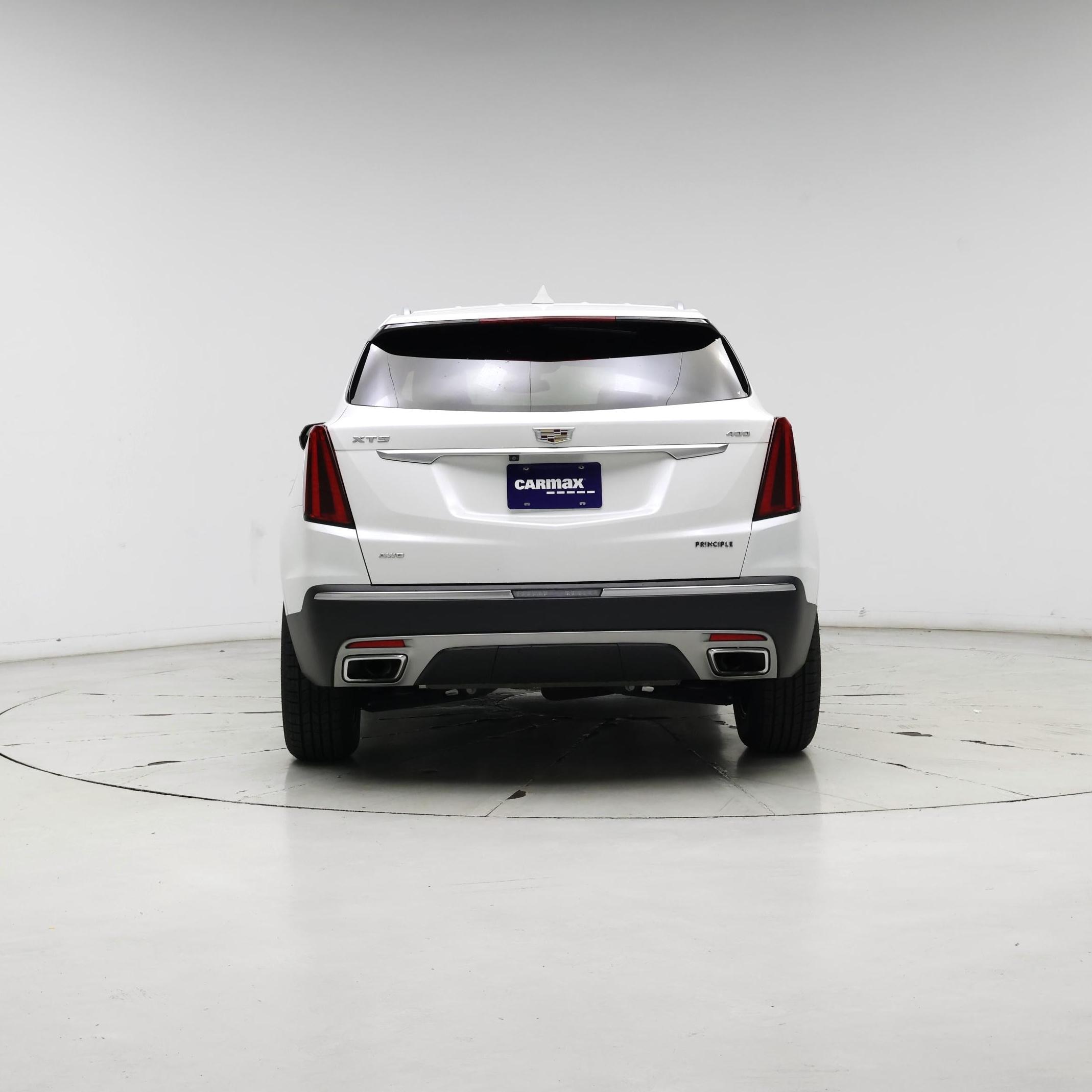 Thumbnail: 2023 Cadillac XT5 - 6