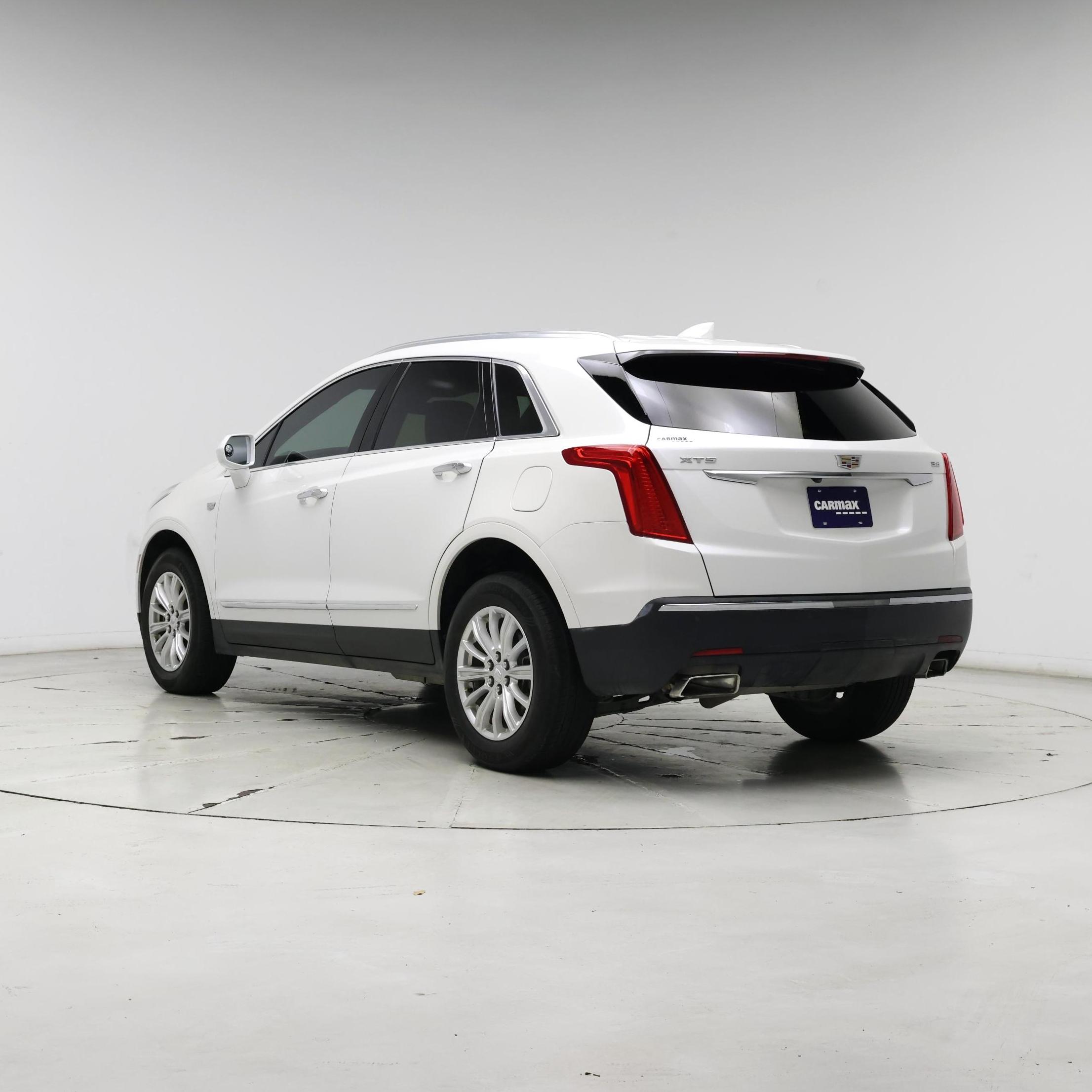 Thumbnail: 2018 Cadillac XT5 - 2