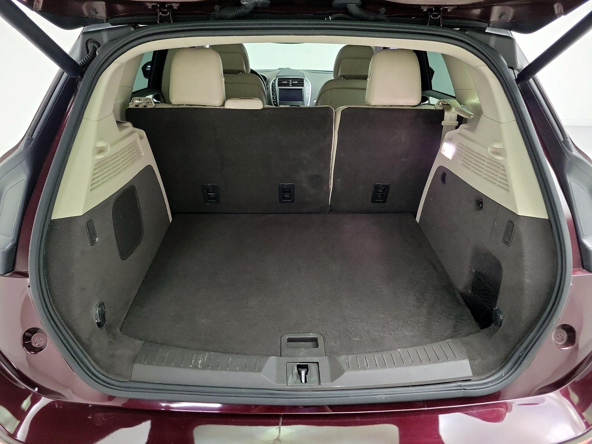Thumbnail: 2019 Lincoln MKC - 20