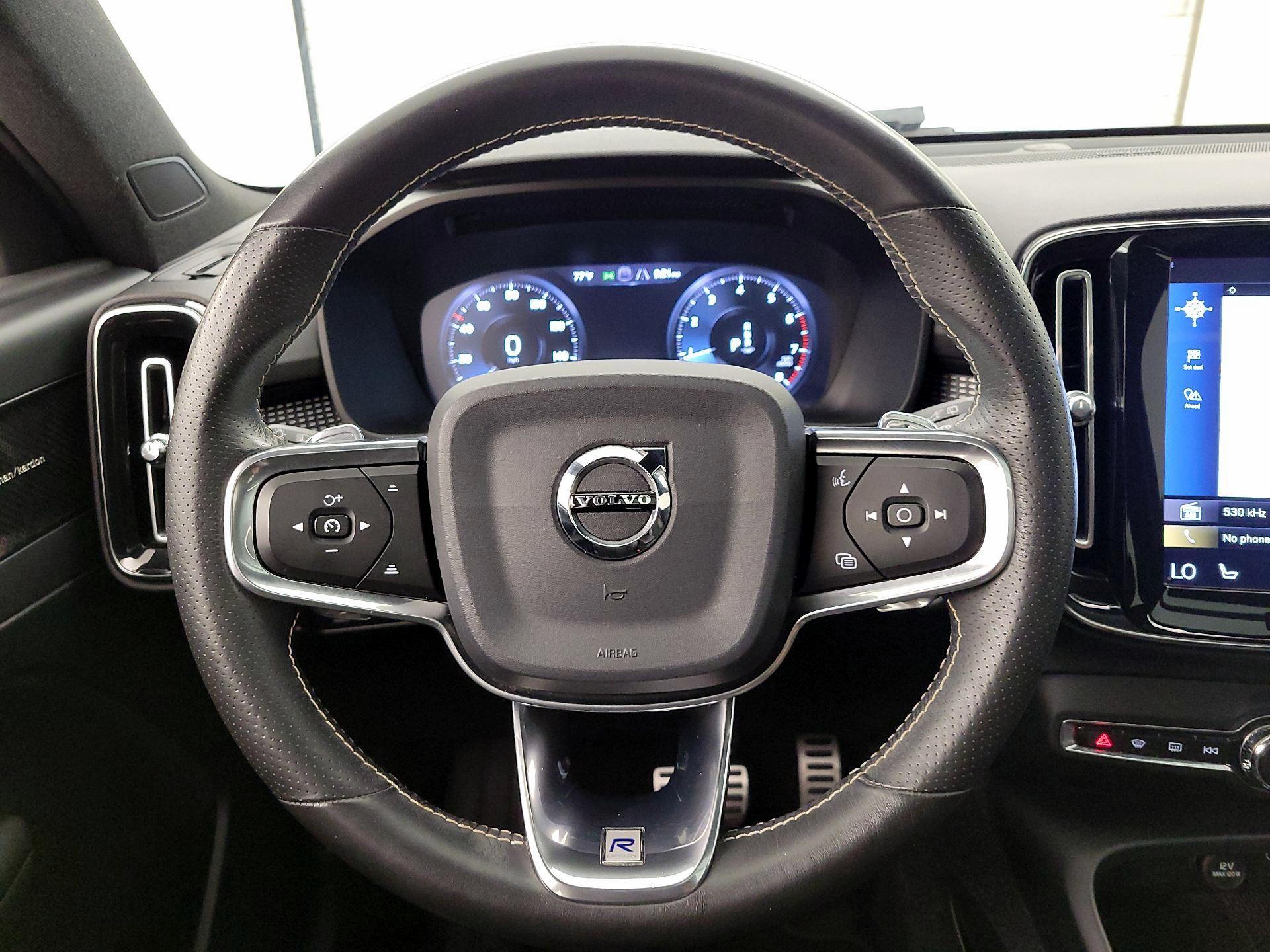 Thumbnail: 2019 Volvo XC40 - 10