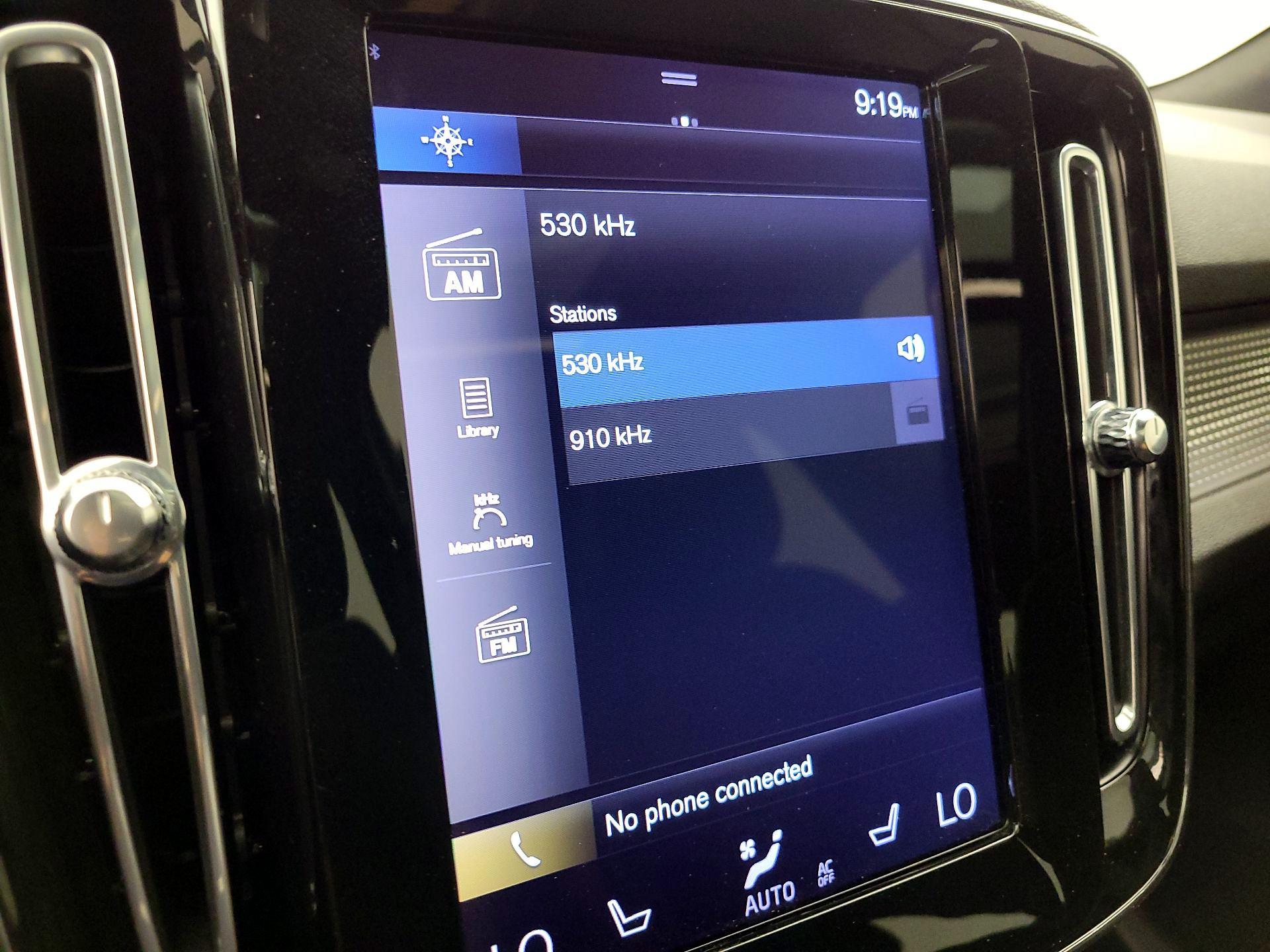 Thumbnail: 2019 Volvo XC40 - 16