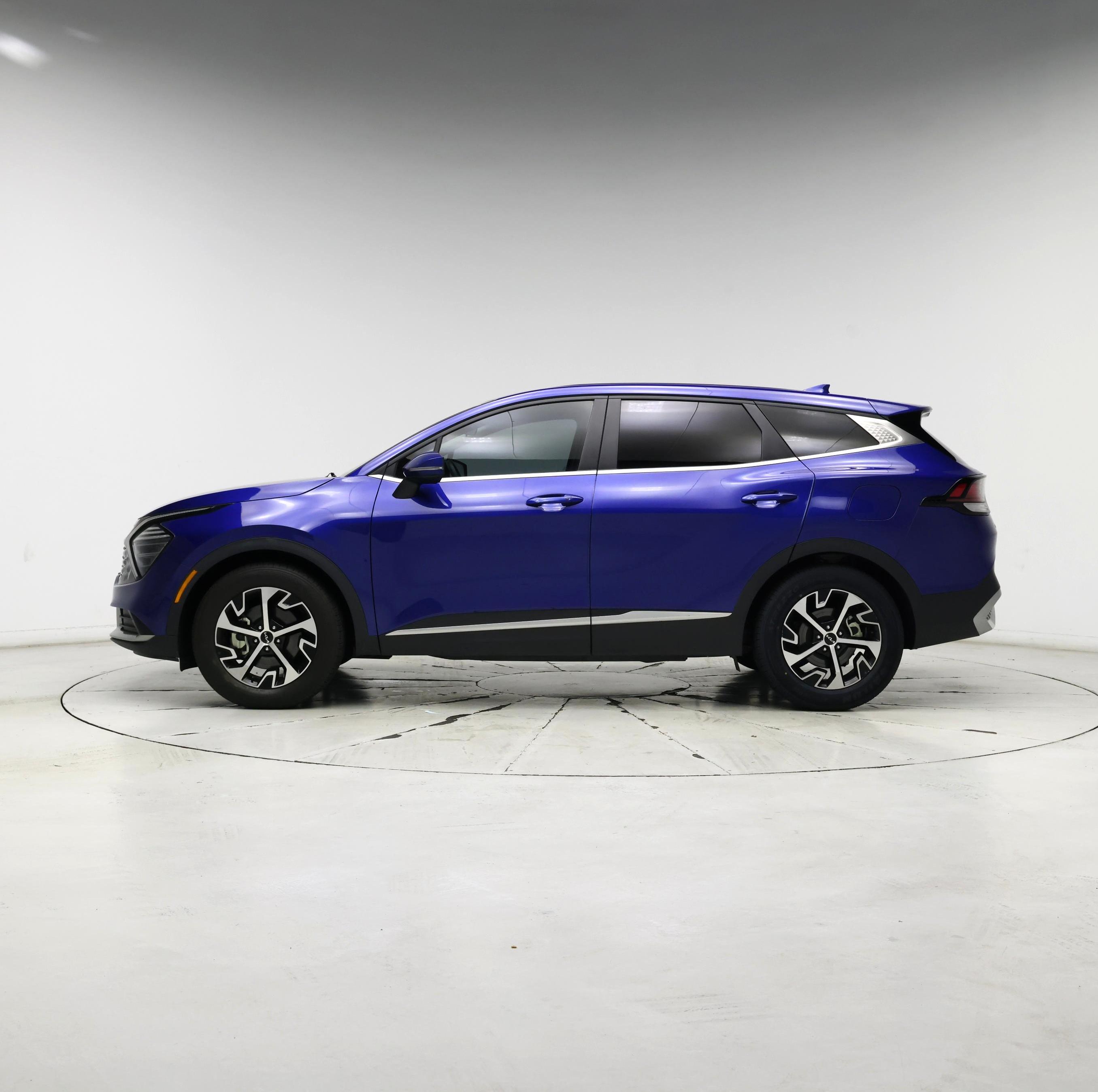 Thumbnail: 2024 Kia Sportage - 3