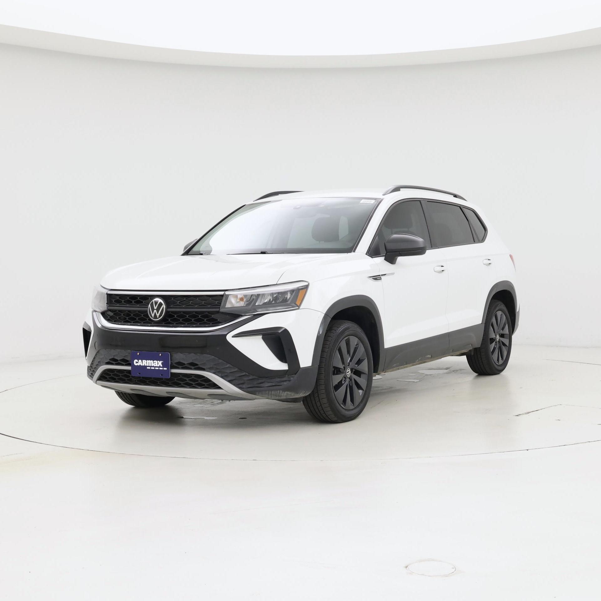 Thumbnail: 2023 Volkswagen Taos - 4