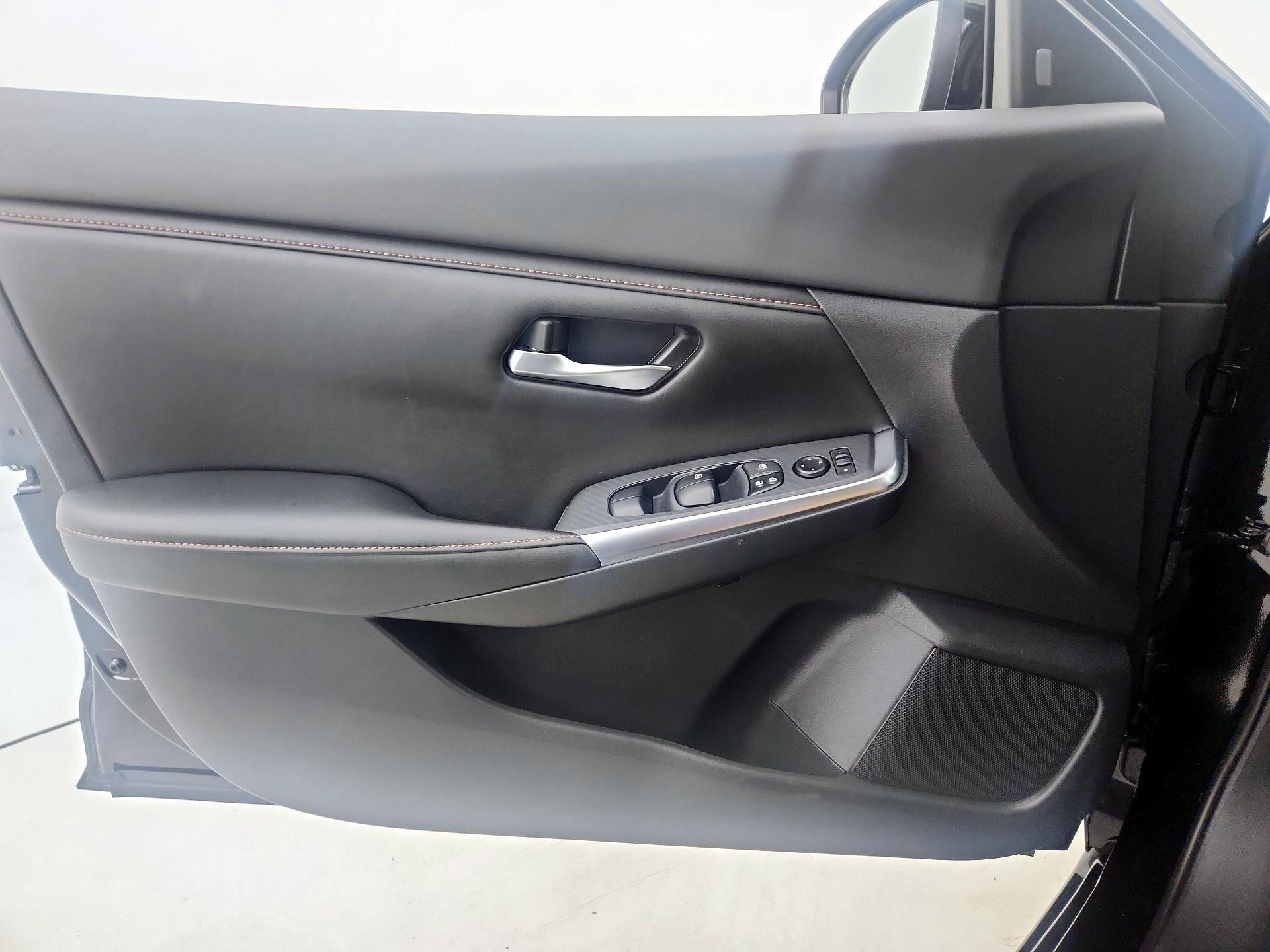 Thumbnail: 2022 Nissan Sentra - 12