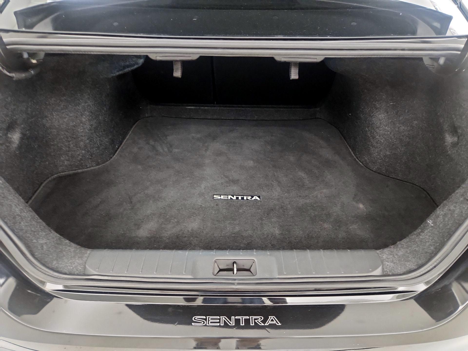 Thumbnail: 2022 Nissan Sentra - 20