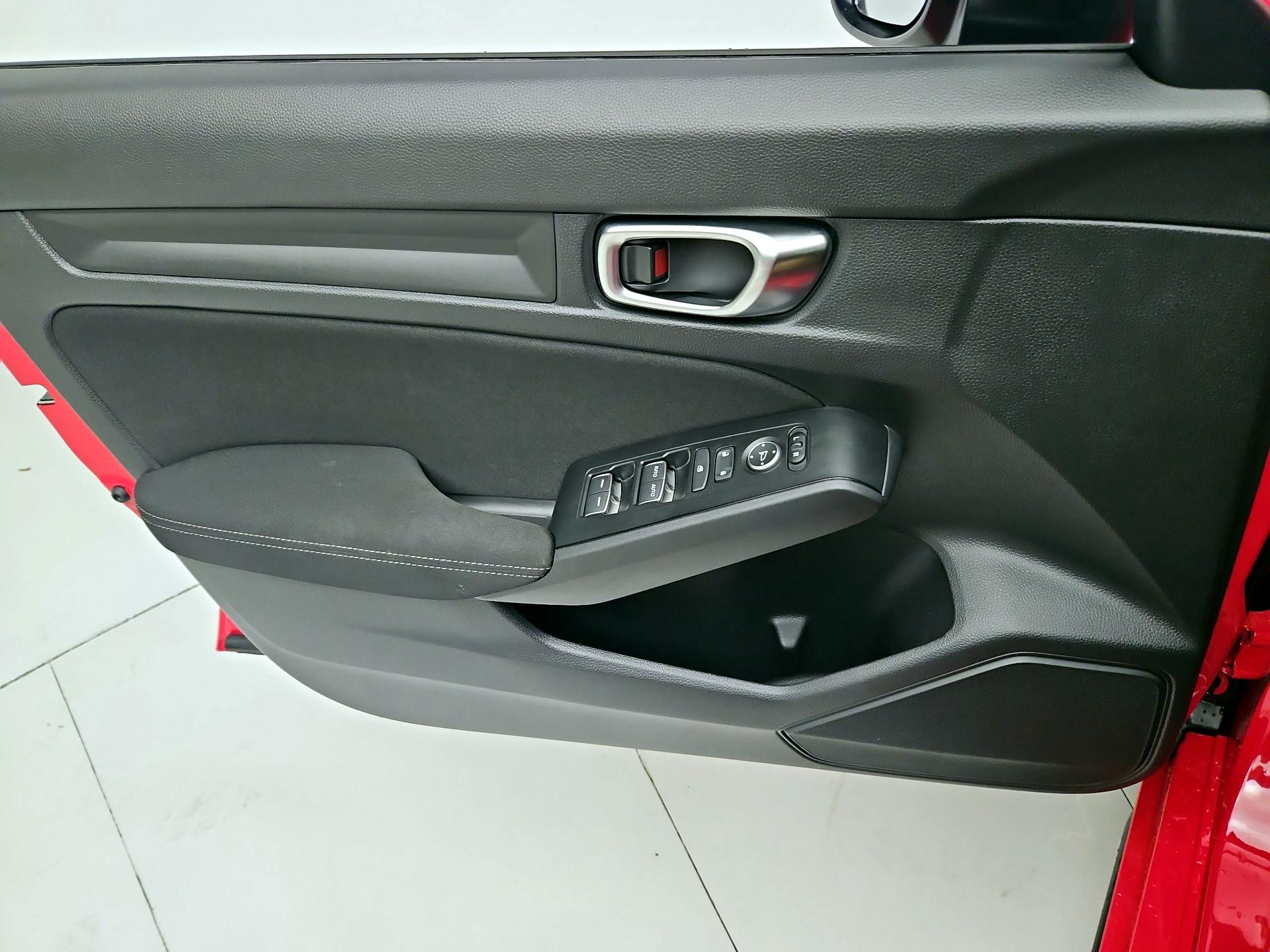 Thumbnail: 2024 Honda Civic - 12