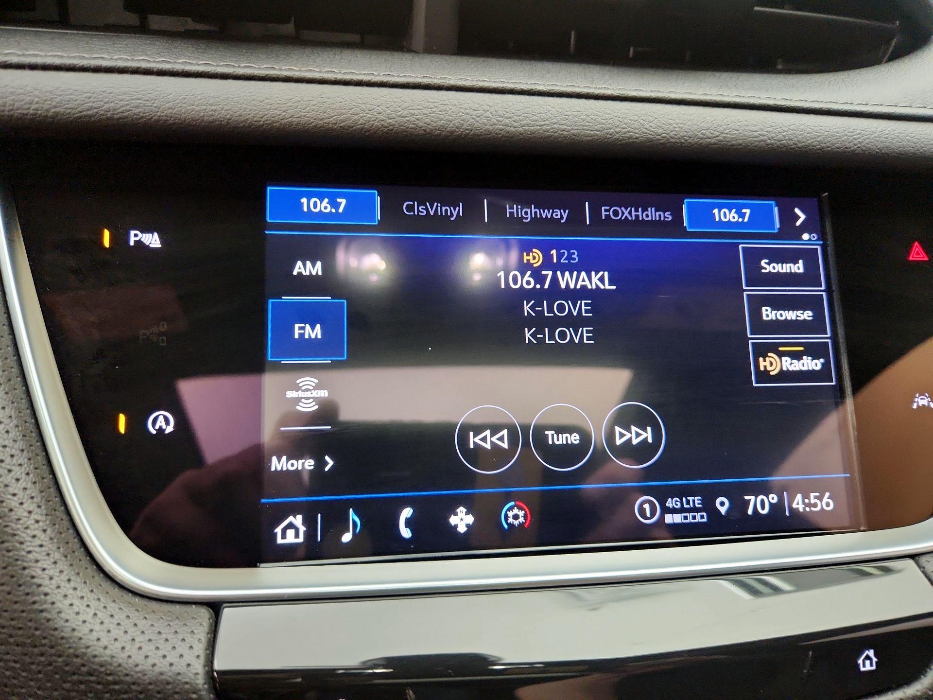 Thumbnail: 2023 Cadillac XT6 - 16