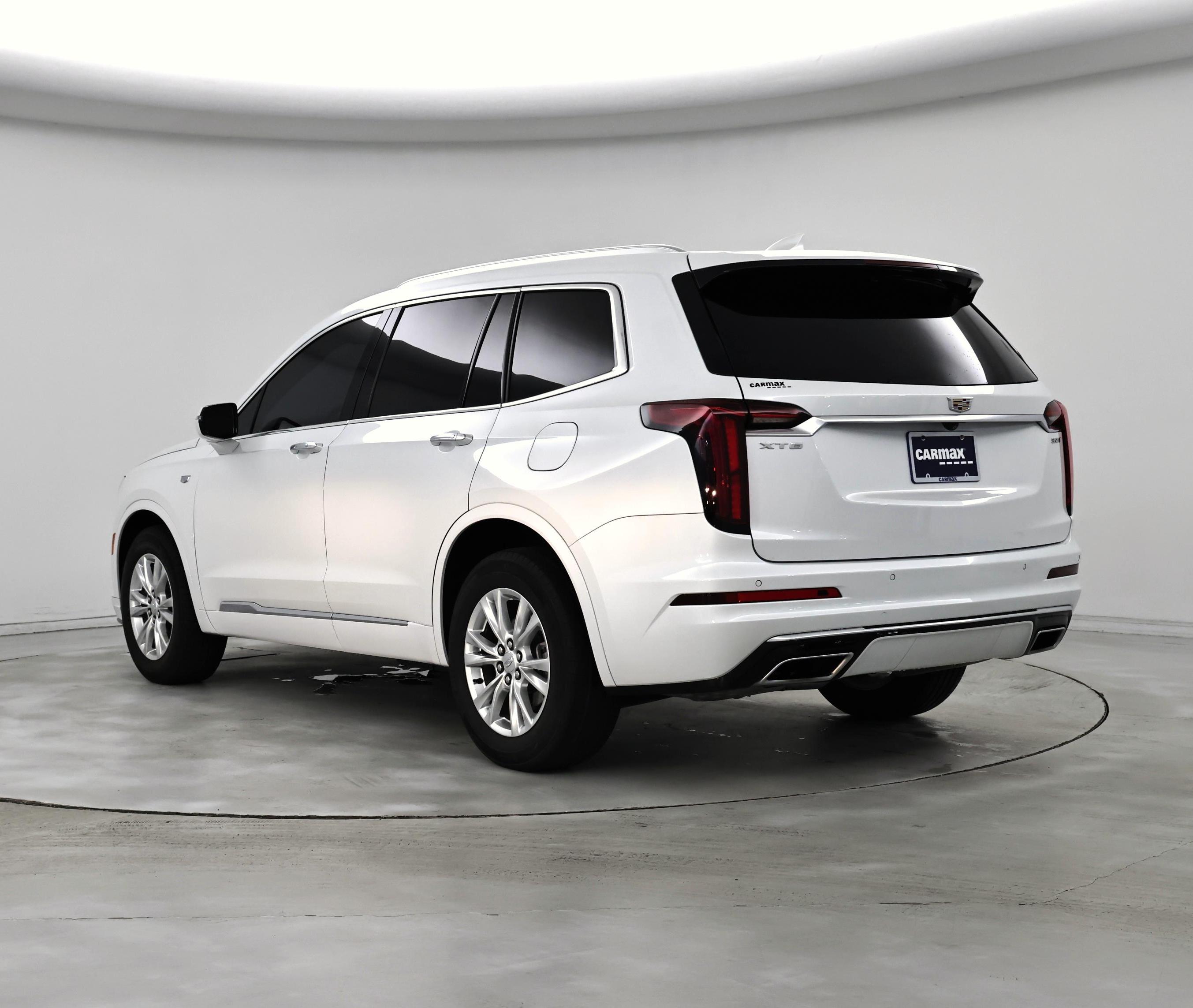 Thumbnail: 2023 Cadillac XT6 - 2