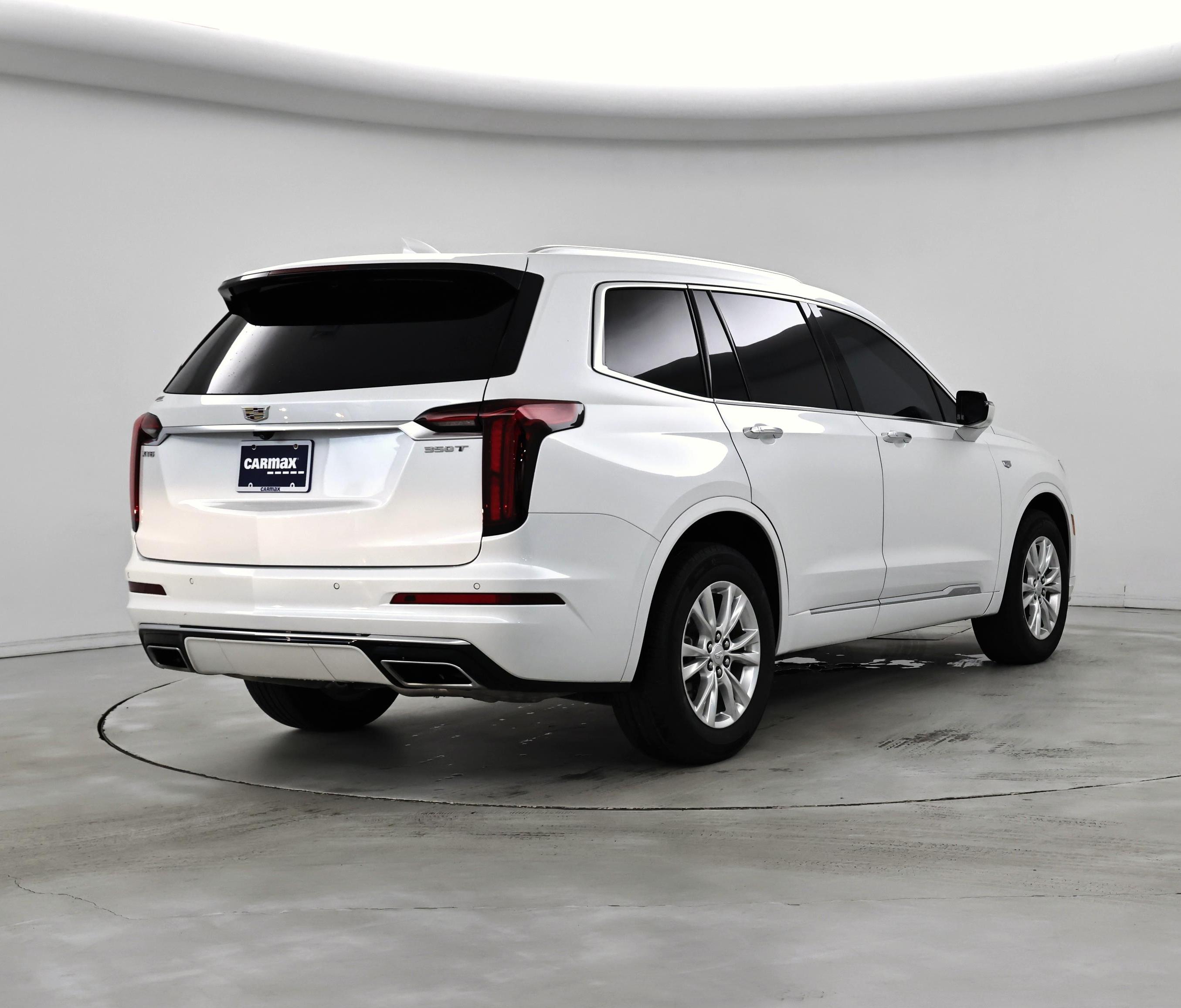 Thumbnail: 2023 Cadillac XT6 - 8