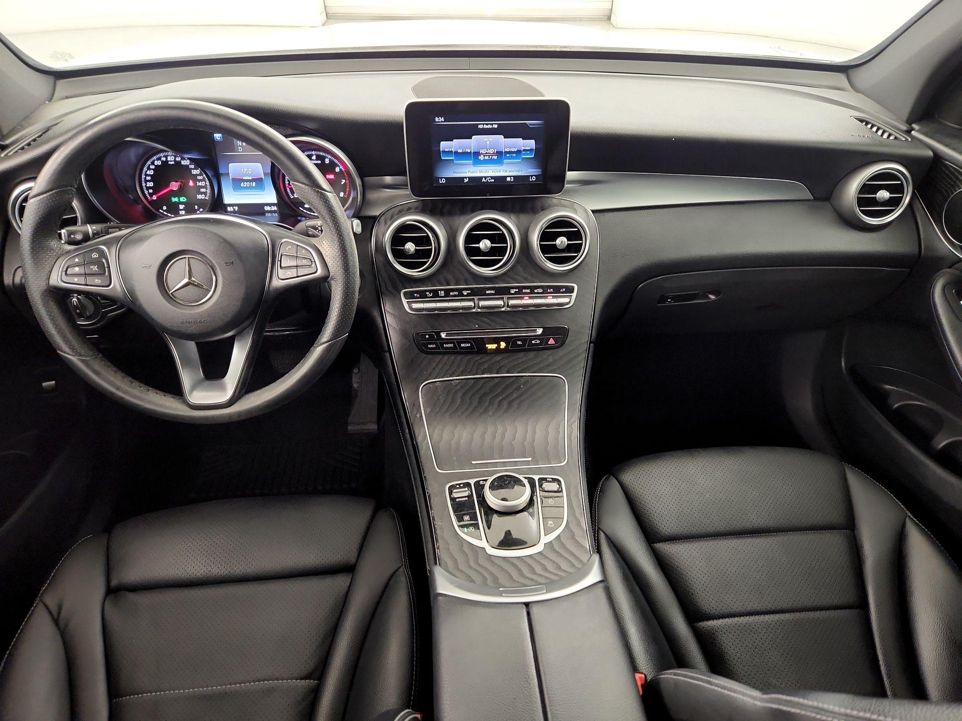 Thumbnail: 2017 Mercedes-Benz GLC - 9