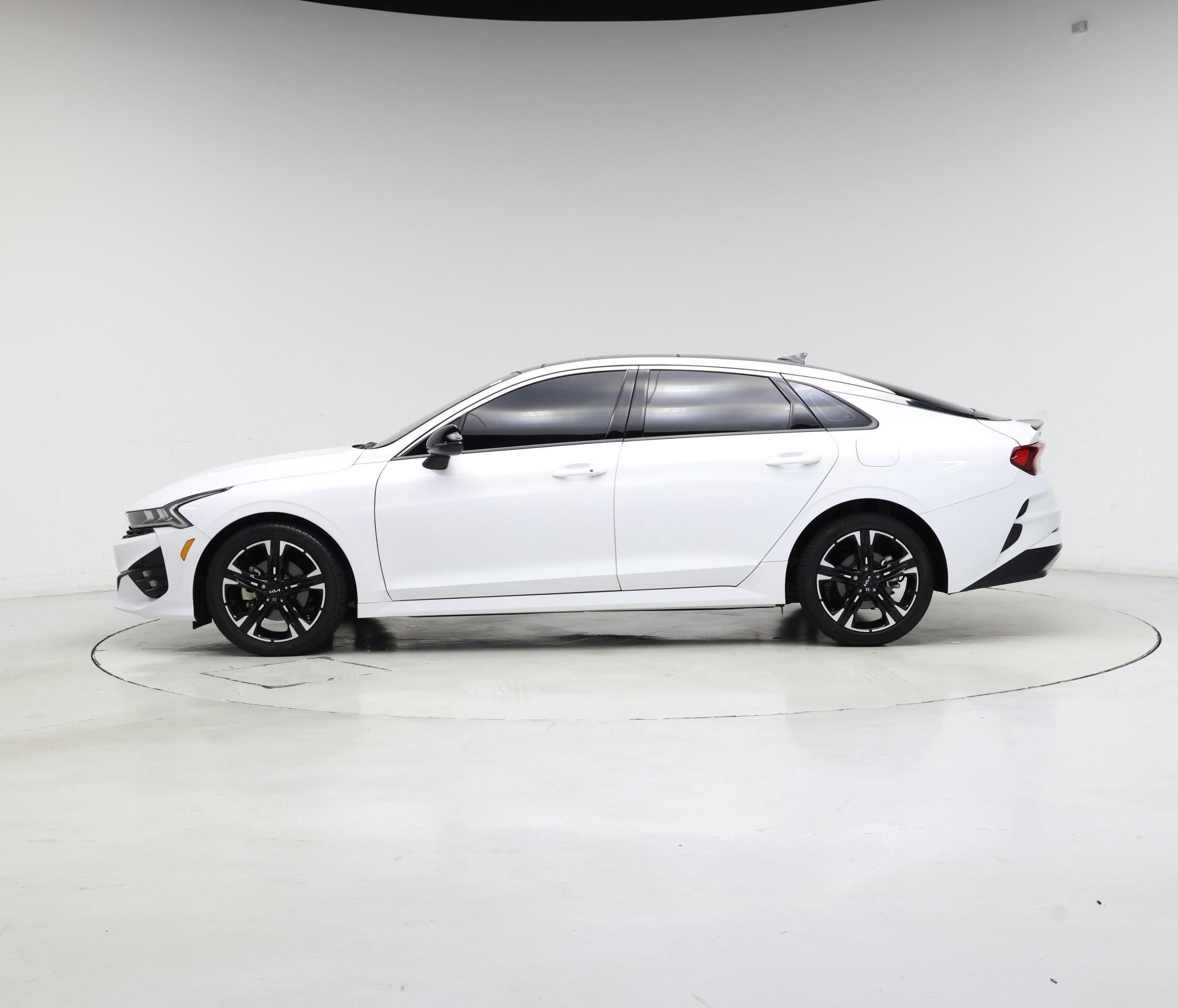 Thumbnail: 2023 Kia K5 - 3