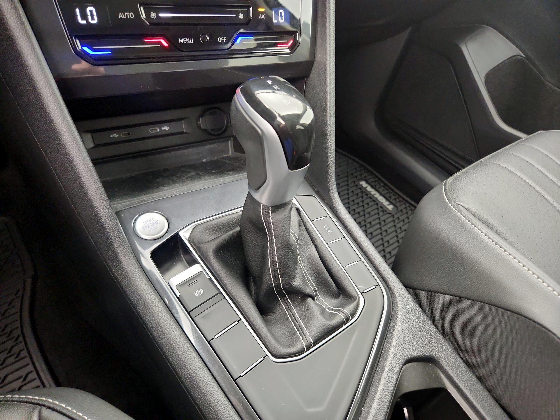 Thumbnail: 2023 Volkswagen Tiguan - 17
