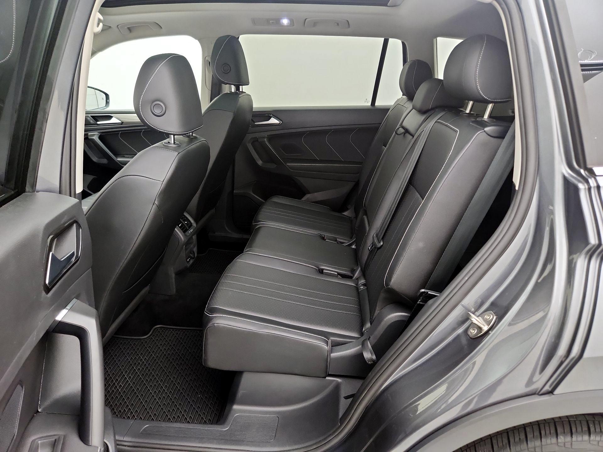 Thumbnail: 2023 Volkswagen Tiguan - 20