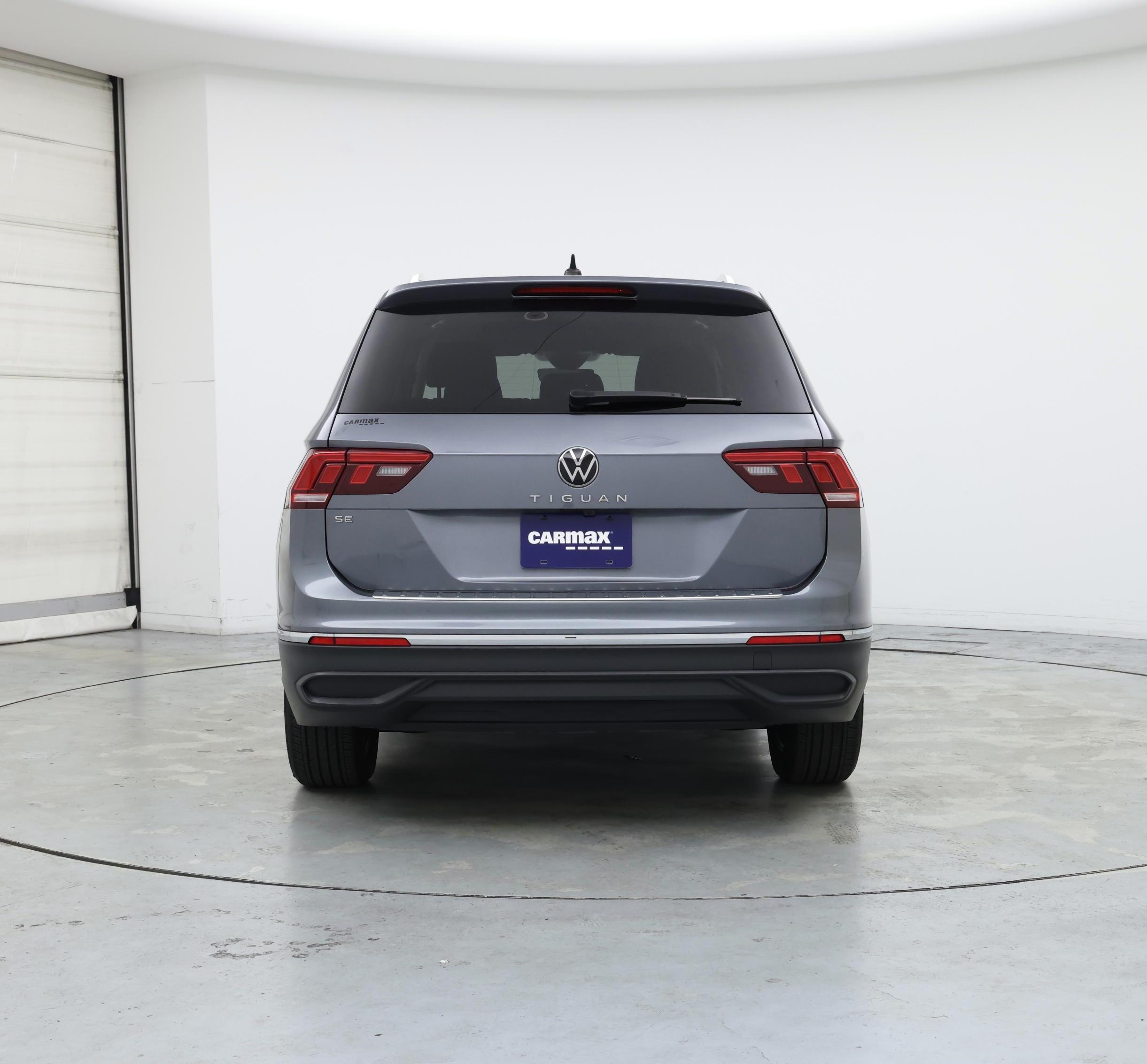 Thumbnail: 2023 Volkswagen Tiguan - 6