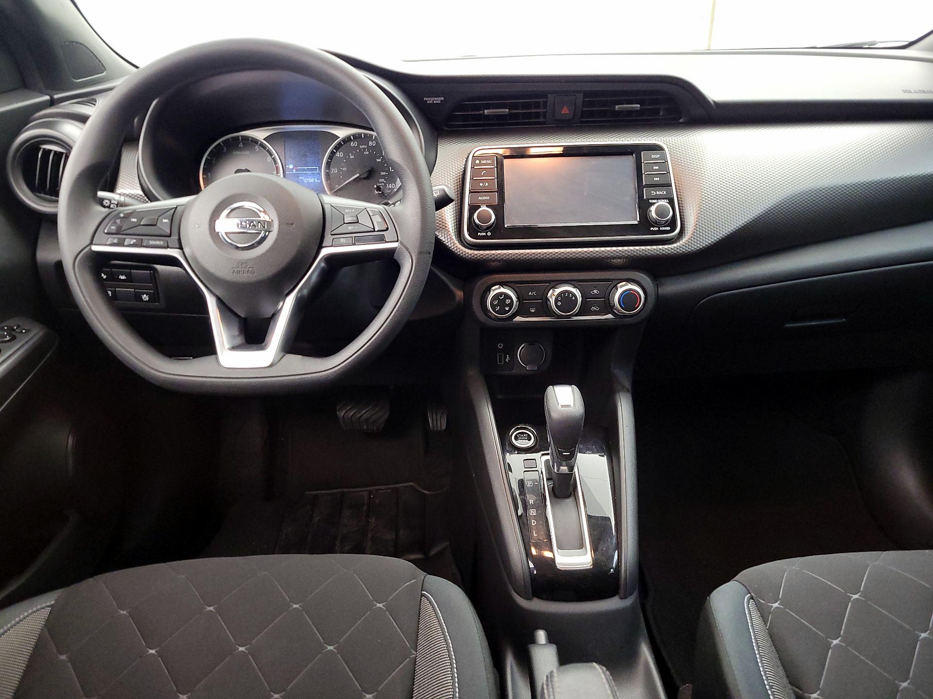 Thumbnail: 2020 Nissan Kicks - 9