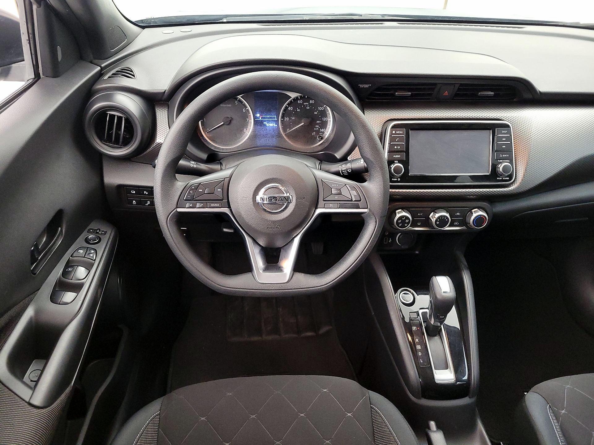 Thumbnail: 2020 Nissan Kicks - 10
