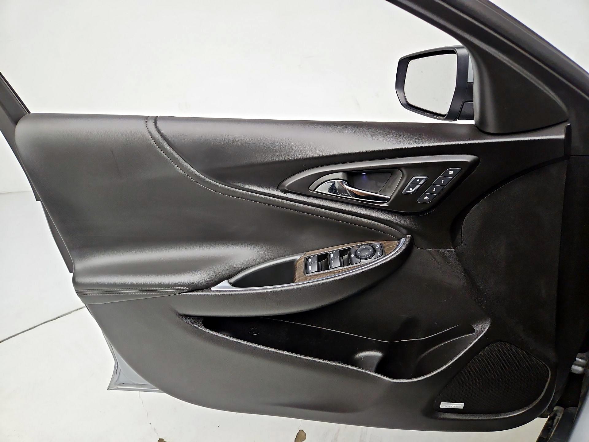 Thumbnail: 2024 Chevrolet Malibu - 12