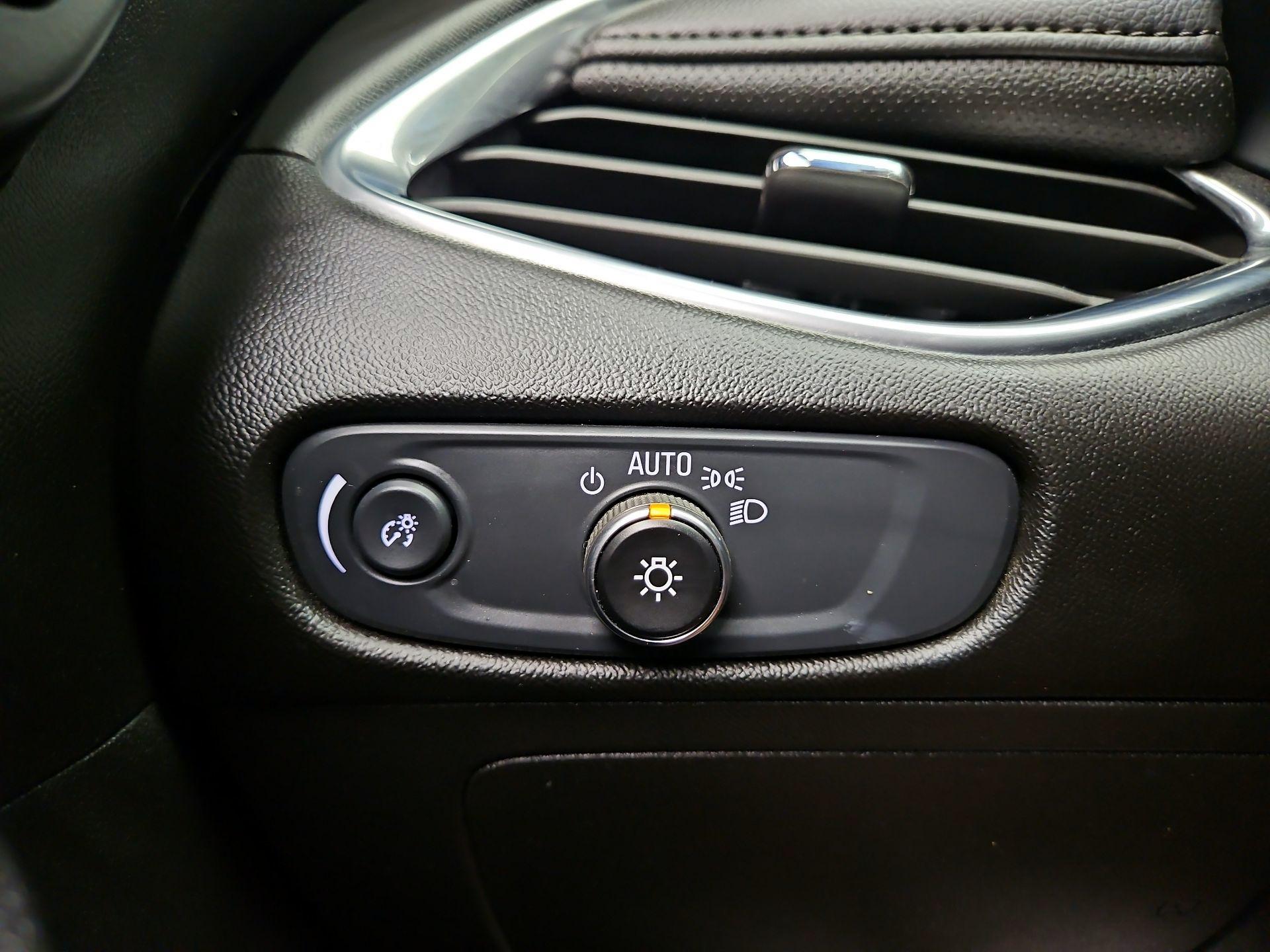 Thumbnail: 2024 Chevrolet Malibu - 13