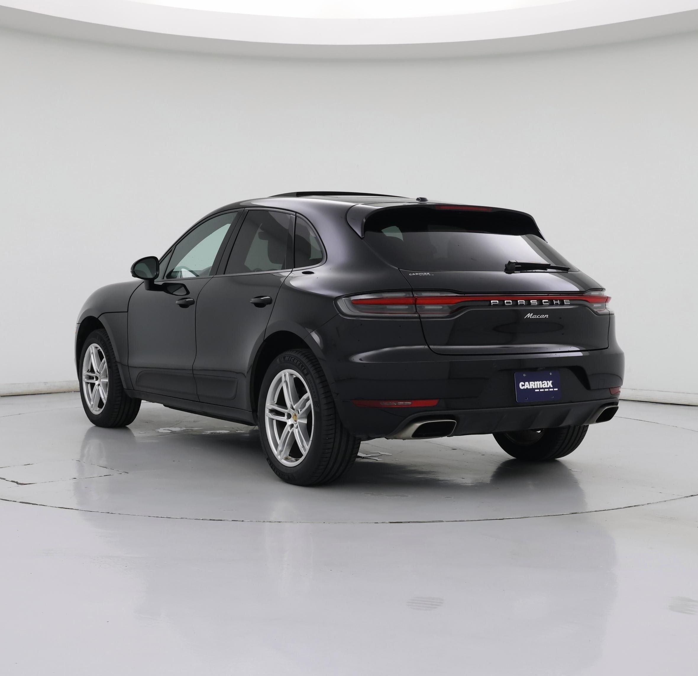 Thumbnail: 2021 Porsche Macan - 2