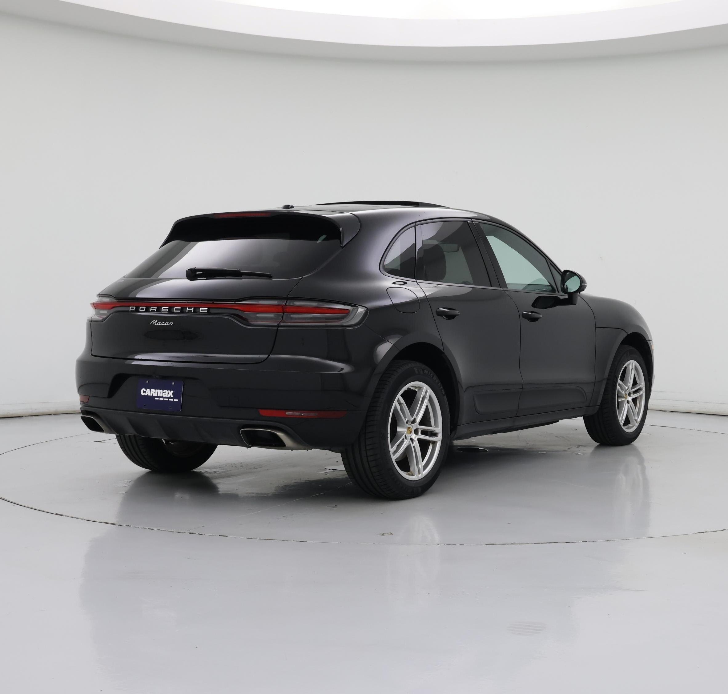 Thumbnail: 2021 Porsche Macan - 8