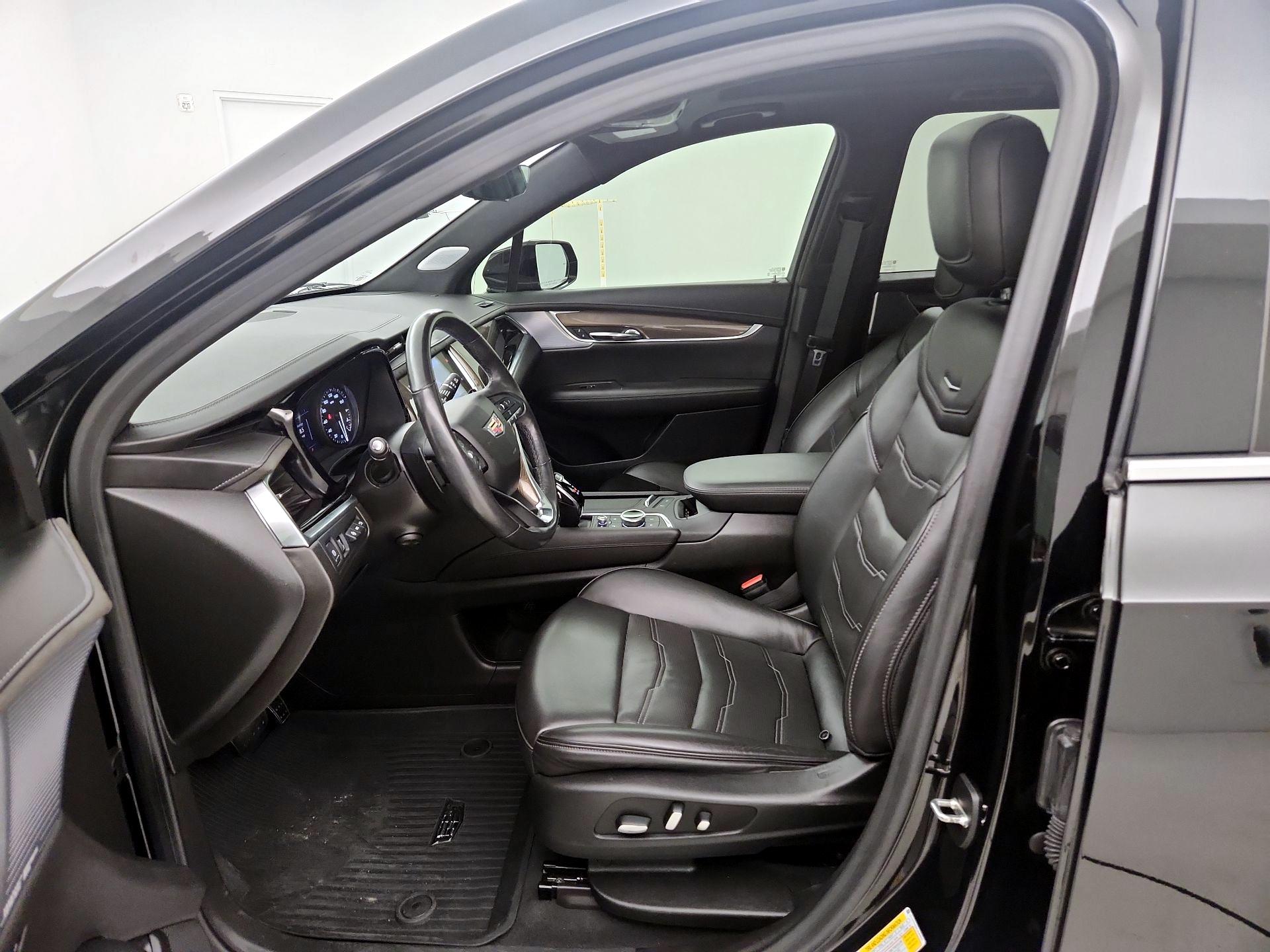 Thumbnail: 2020 Cadillac XT6 - 9