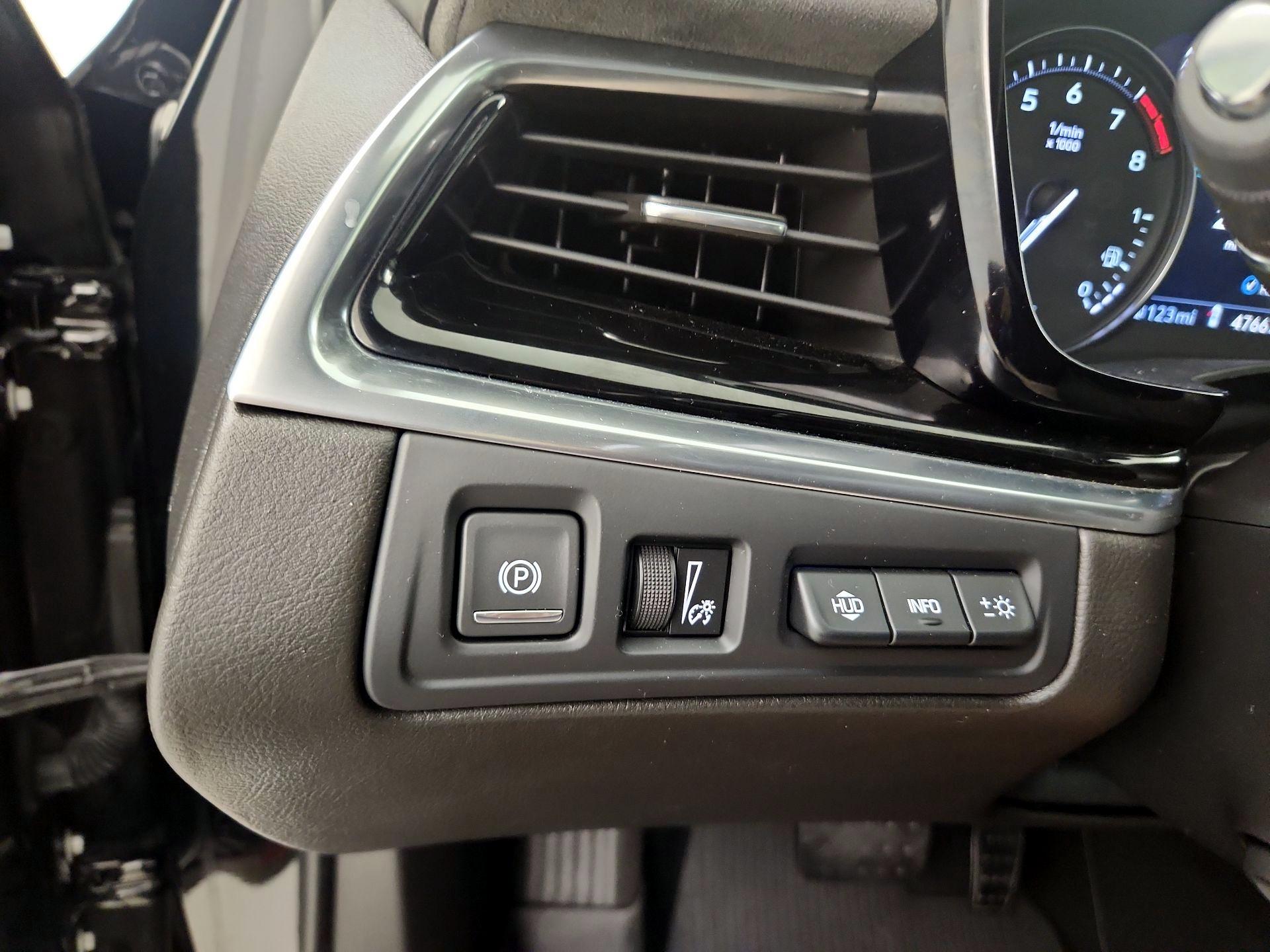 Thumbnail: 2020 Cadillac XT6 - 11