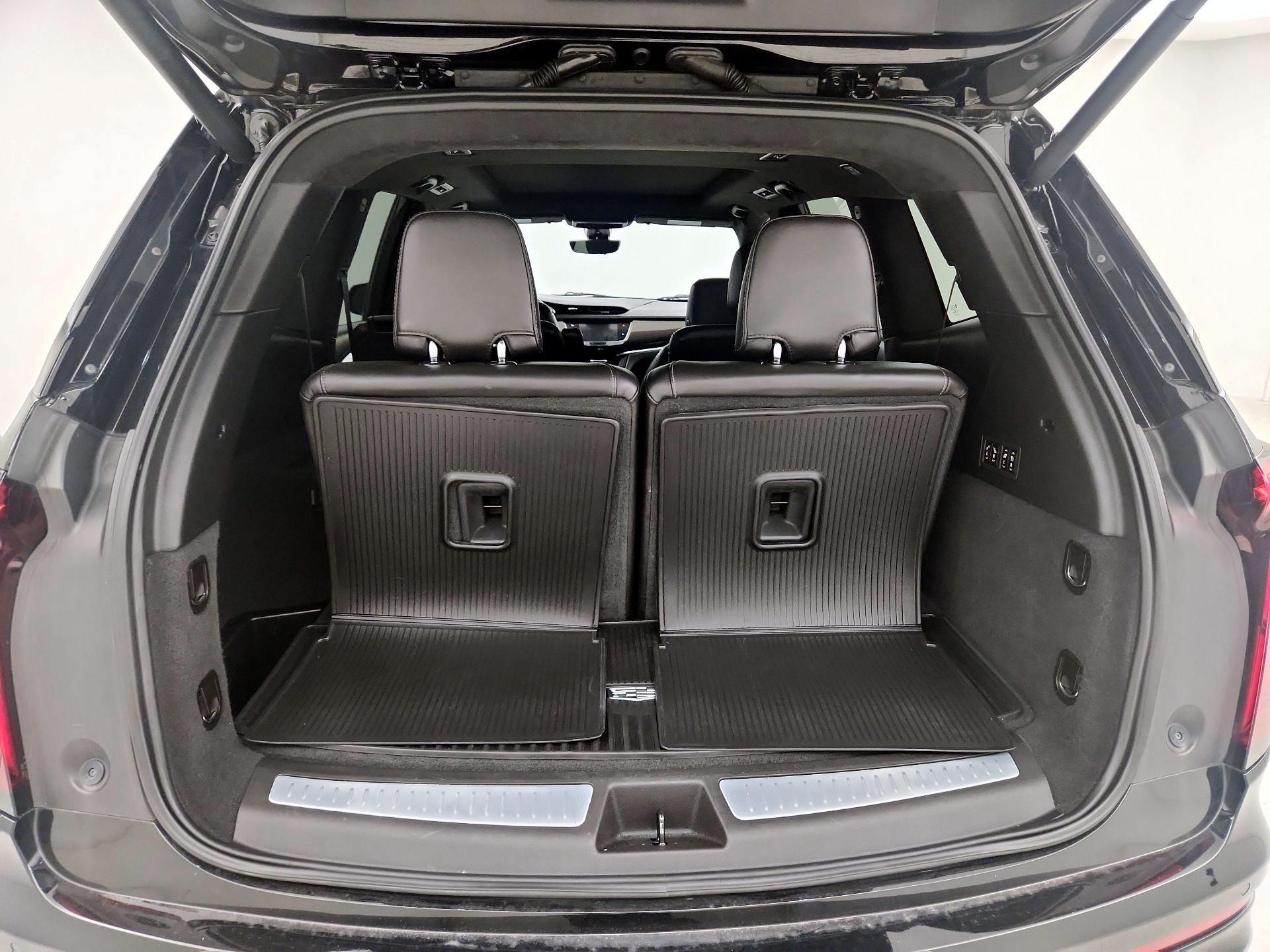 Thumbnail: 2020 Cadillac XT6 - 20