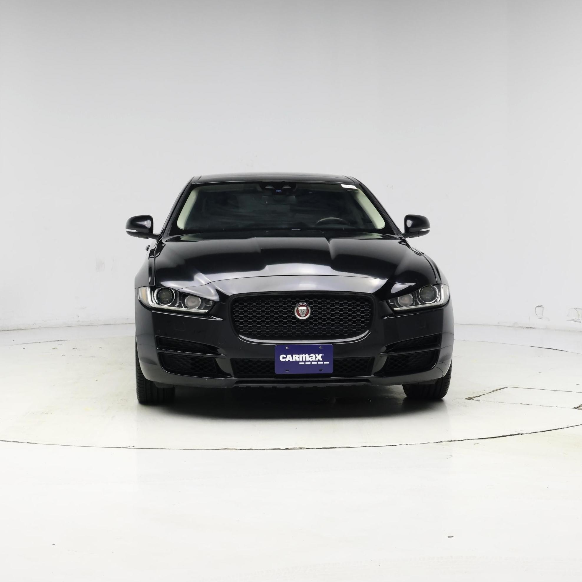 Thumbnail: 2017 Jaguar XE - 5