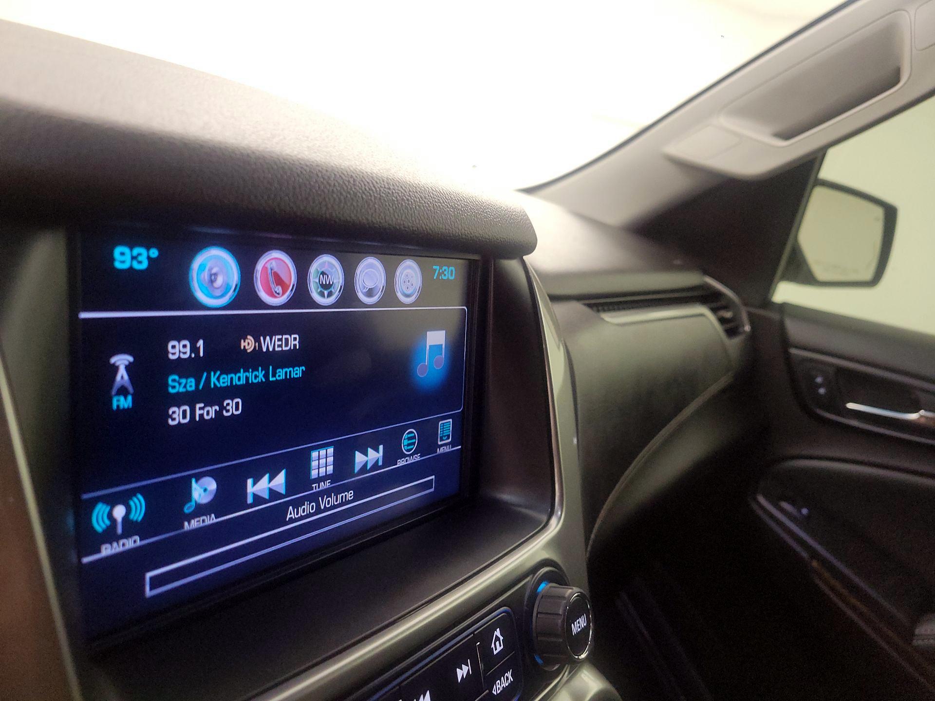 Thumbnail: 2016 Chevrolet Suburban - 16