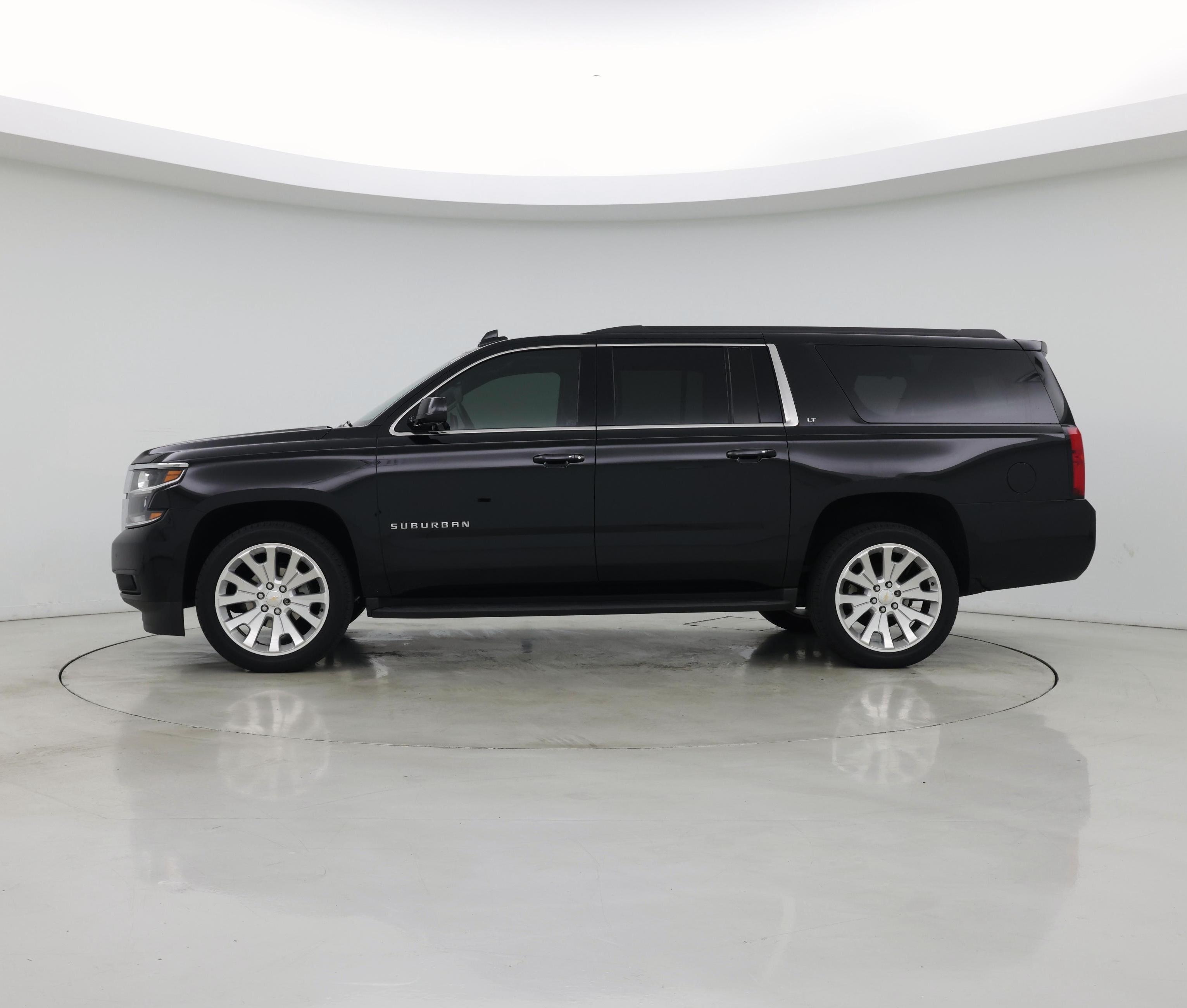 Thumbnail: 2016 Chevrolet Suburban - 3