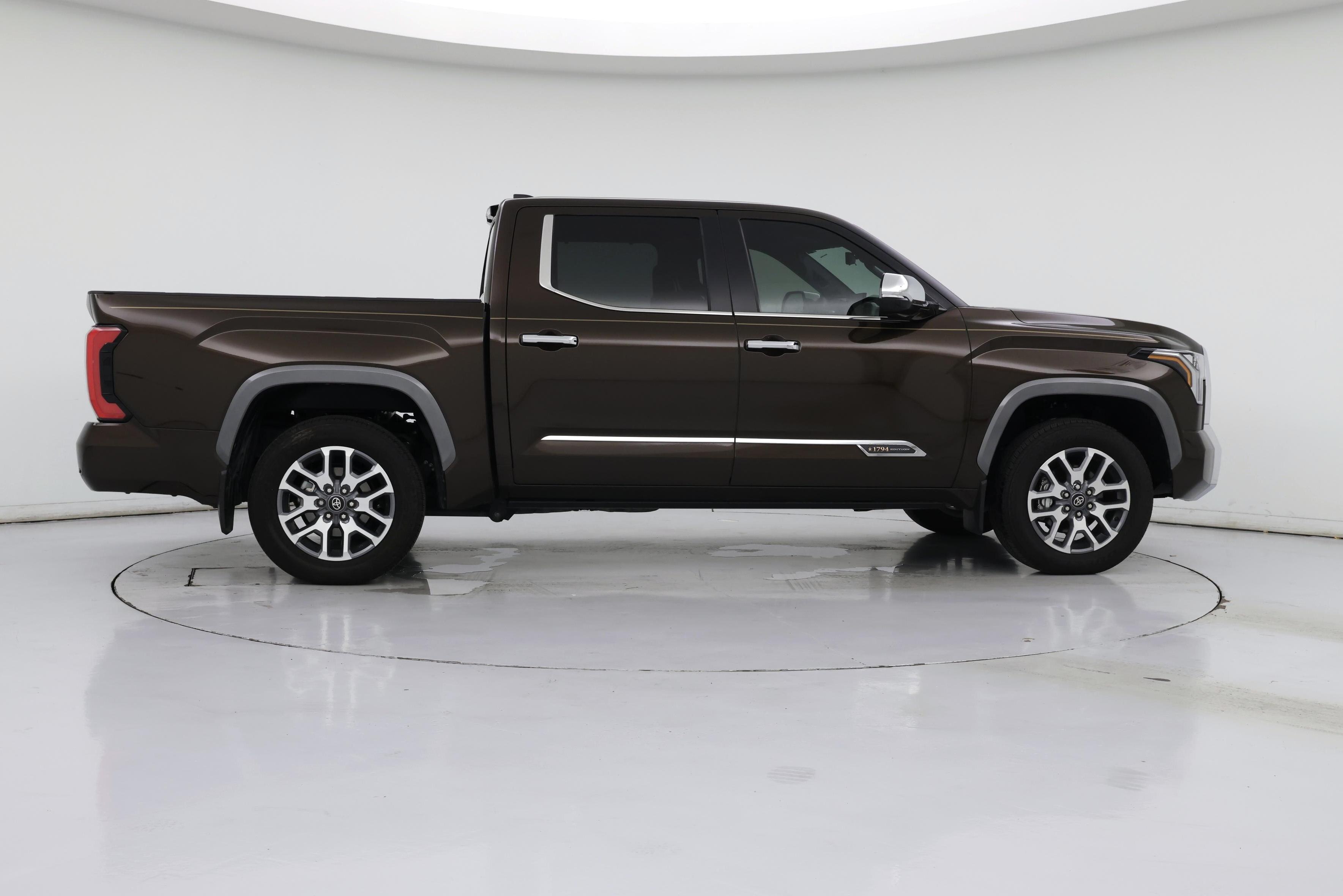 Thumbnail: 2025 Toyota Tundra - 7