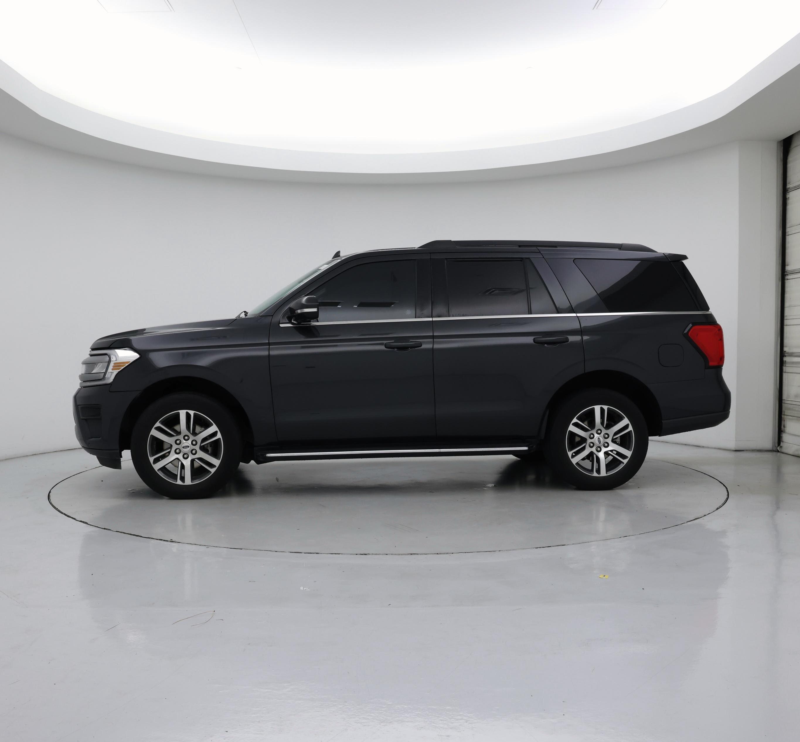 Thumbnail: 2023 Ford Expedition - 3