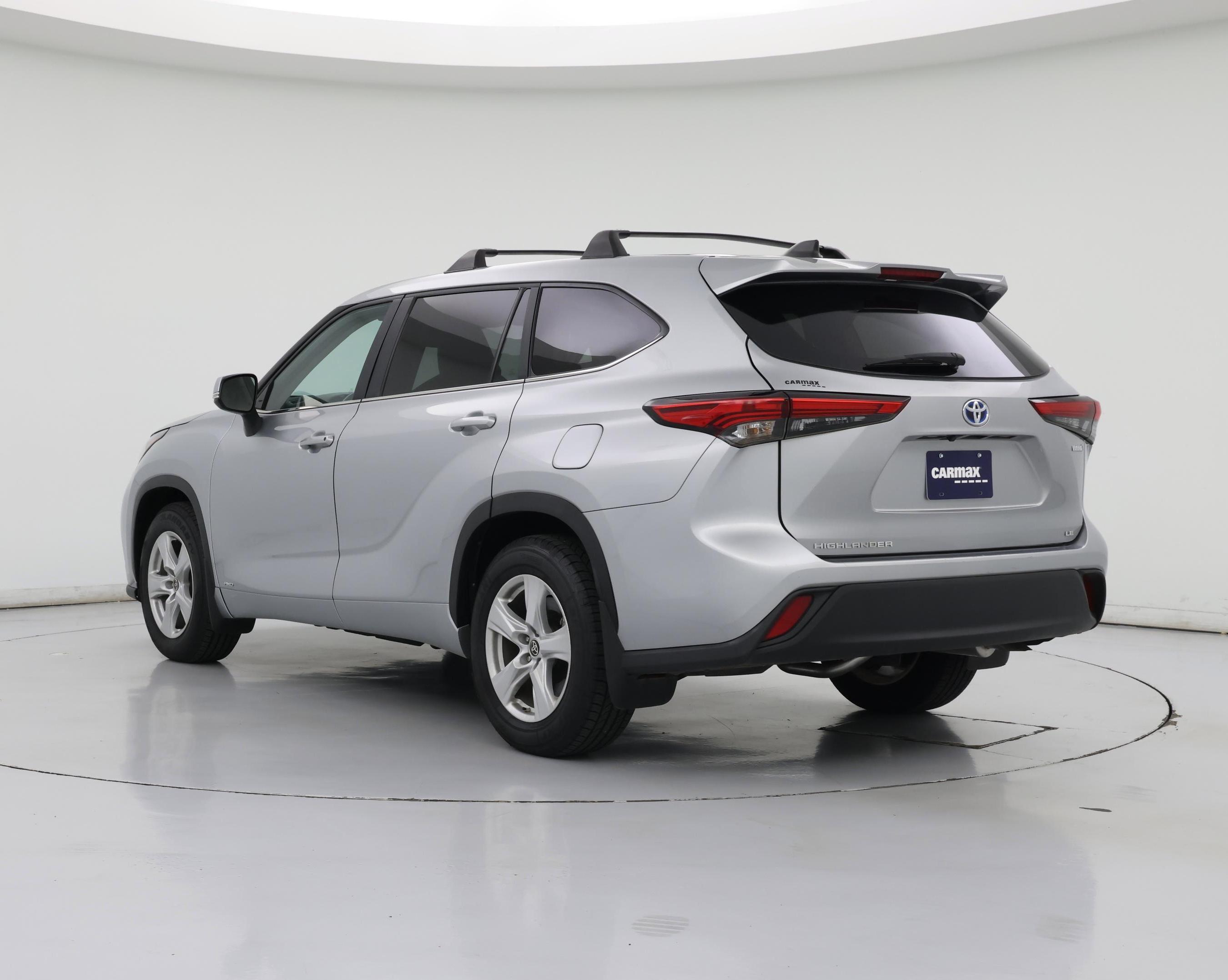 Thumbnail: 2023 Toyota Highlander - 2