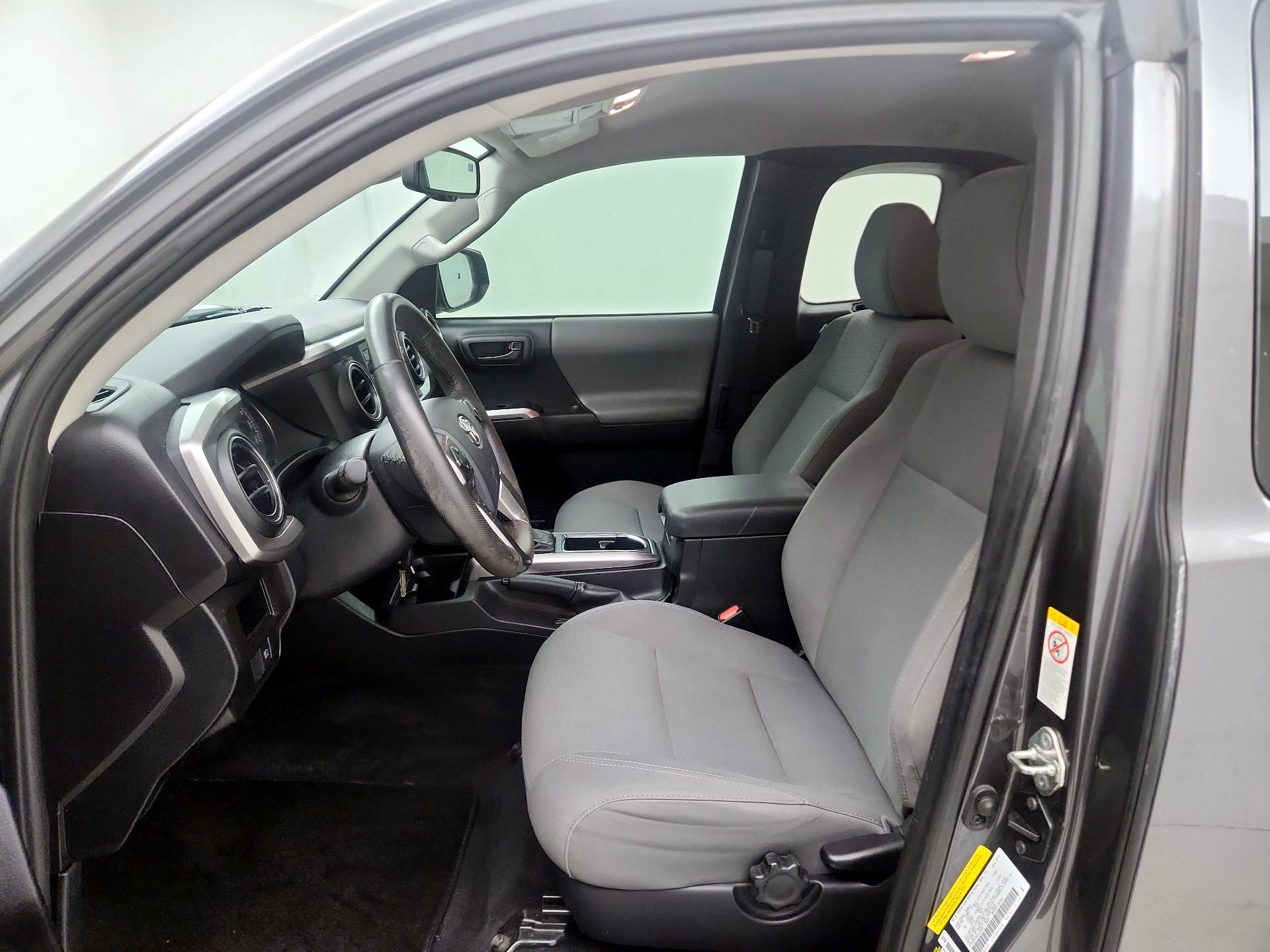 Thumbnail: 2019 Toyota Tacoma - 11