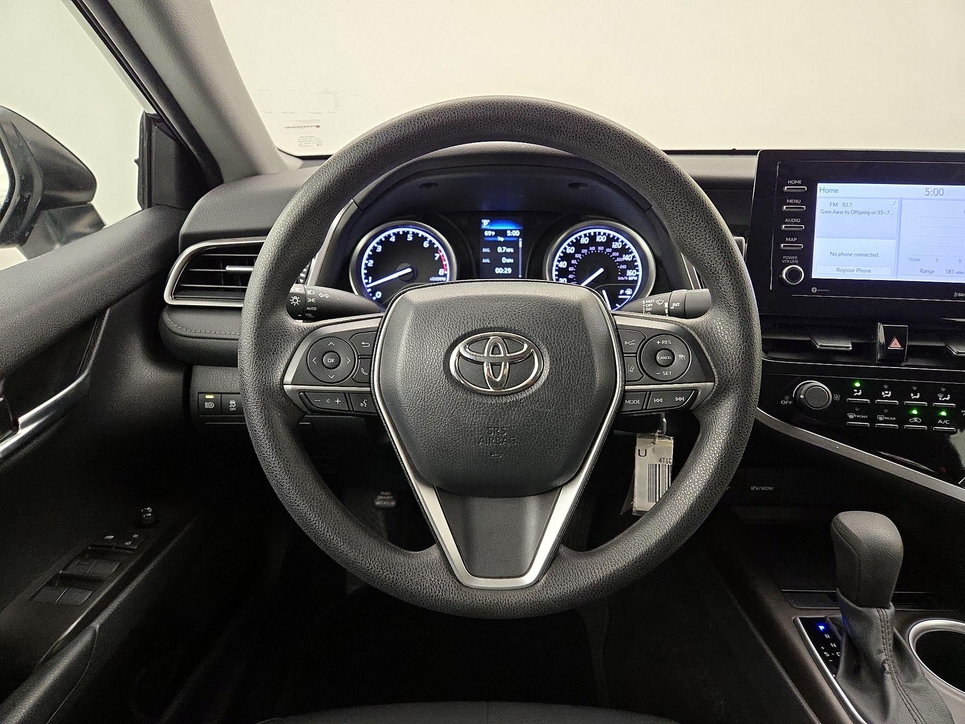 Thumbnail: 2021 Toyota Camry - 10