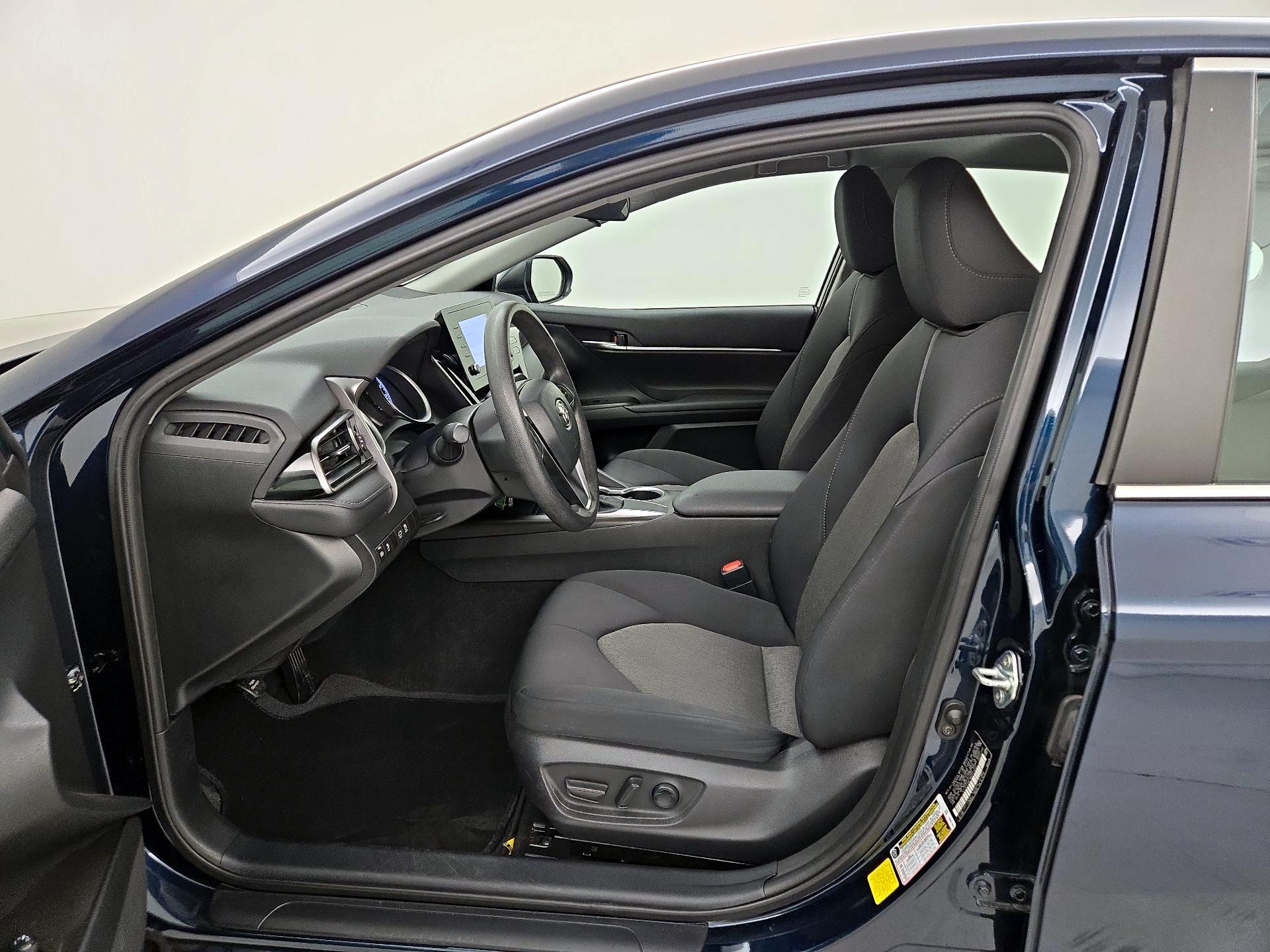 Thumbnail: 2021 Toyota Camry - 11