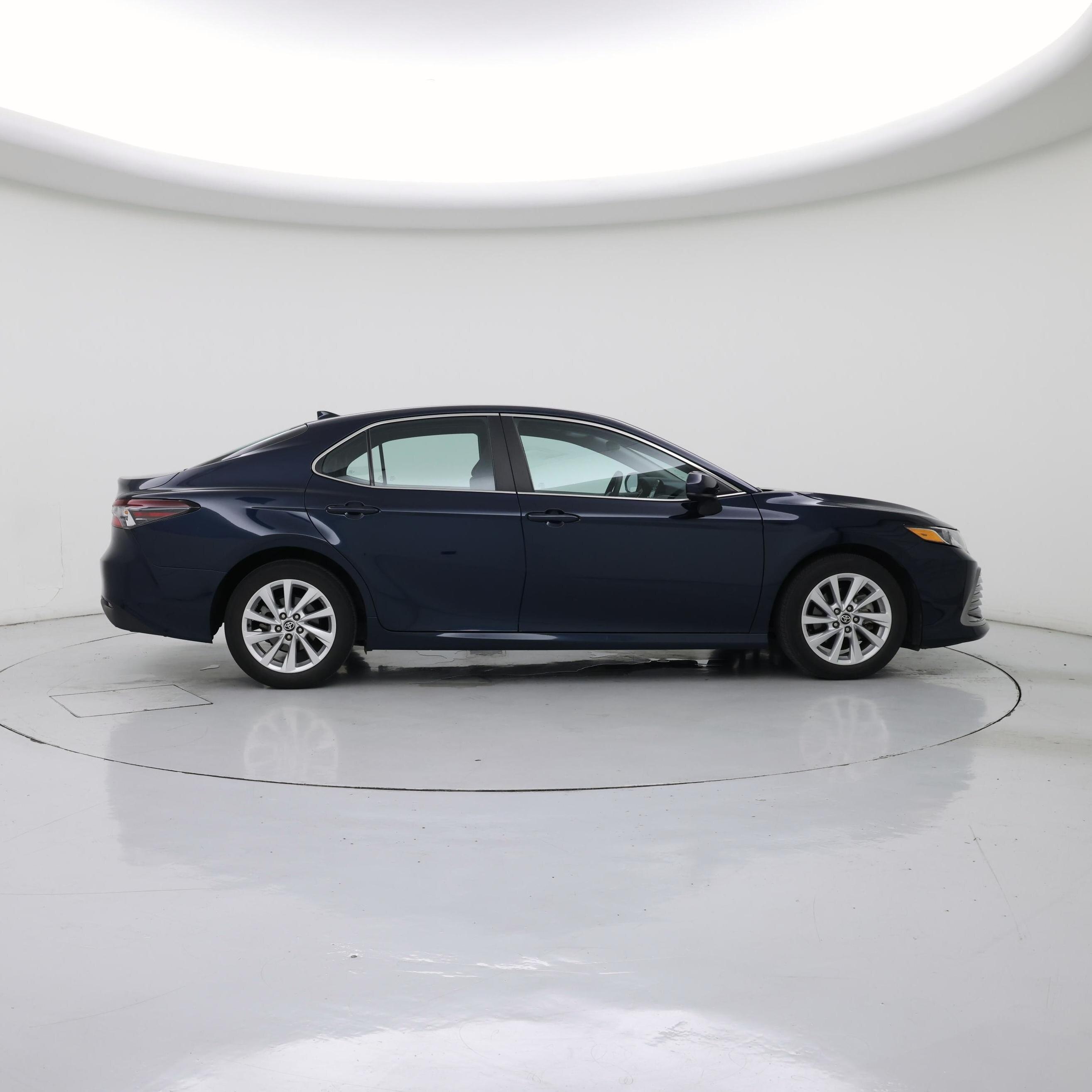 Thumbnail: 2021 Toyota Camry - 7