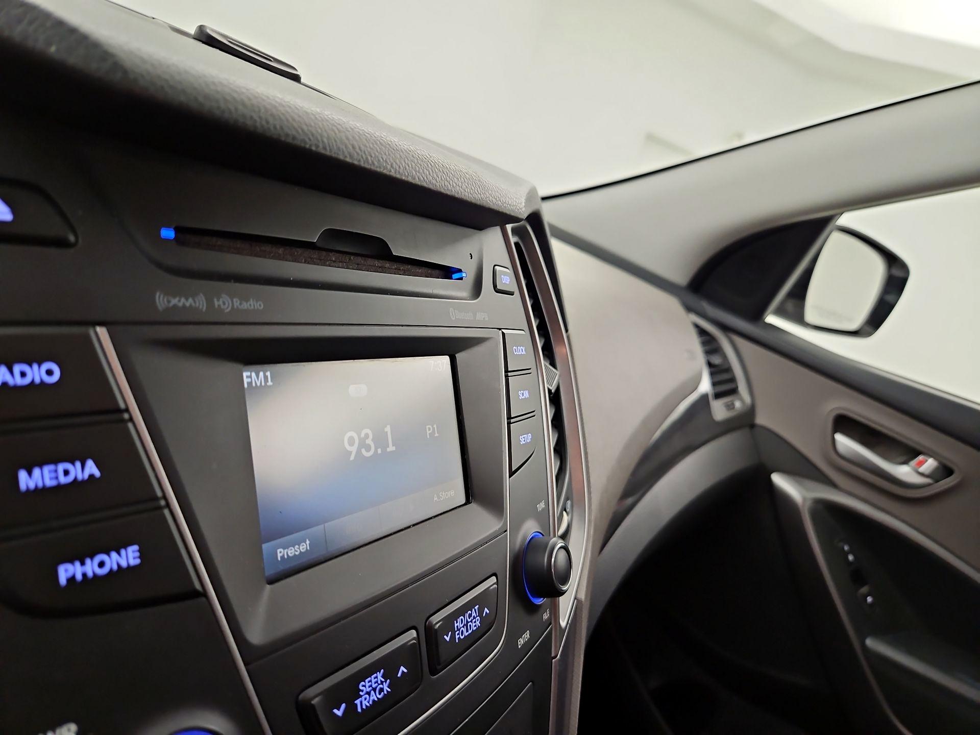 Thumbnail: 2015 Hyundai Santa Fe - 15