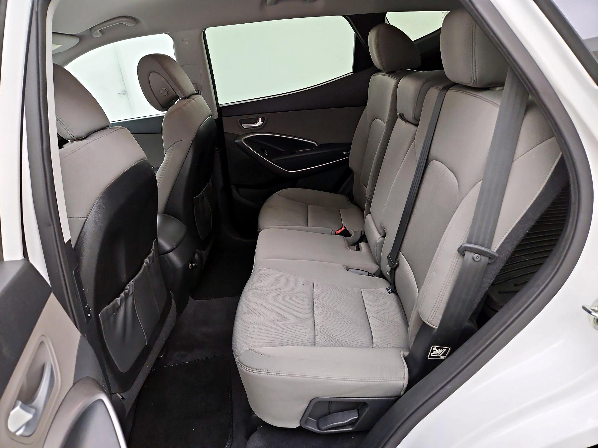 Thumbnail: 2015 Hyundai Santa Fe - 19