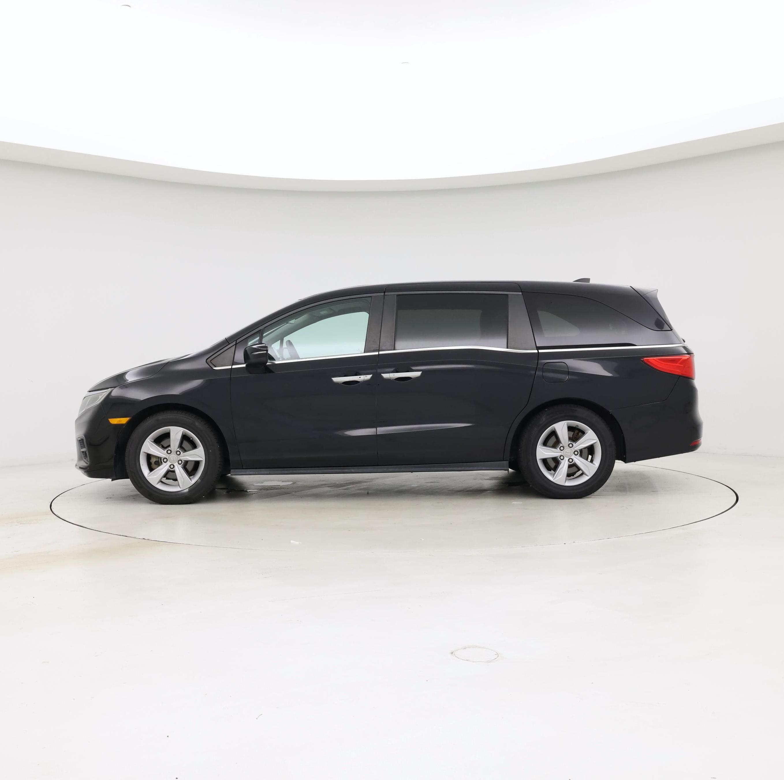 Thumbnail: 2019 Honda Odyssey - 3