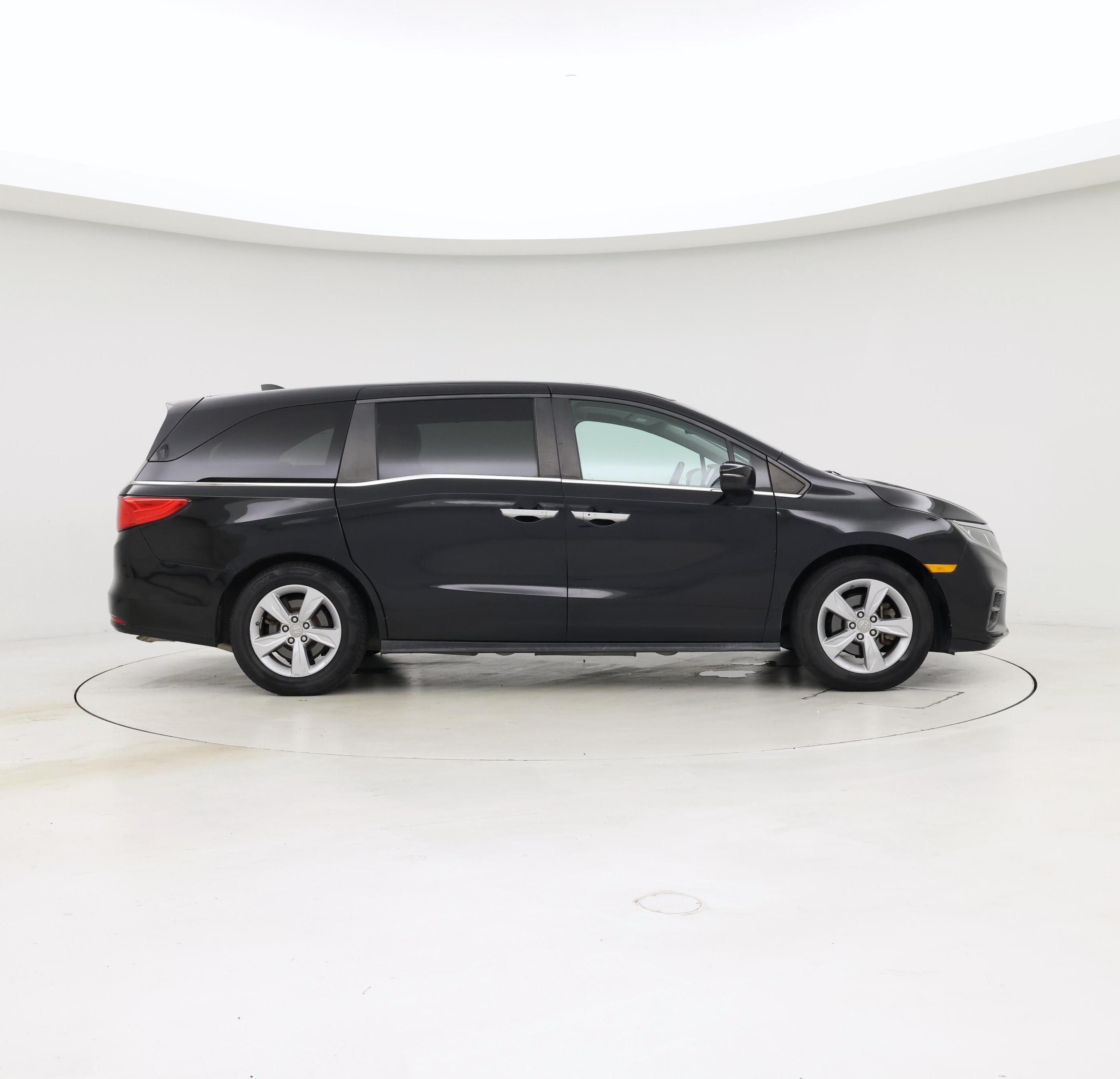 Thumbnail: 2019 Honda Odyssey - 7