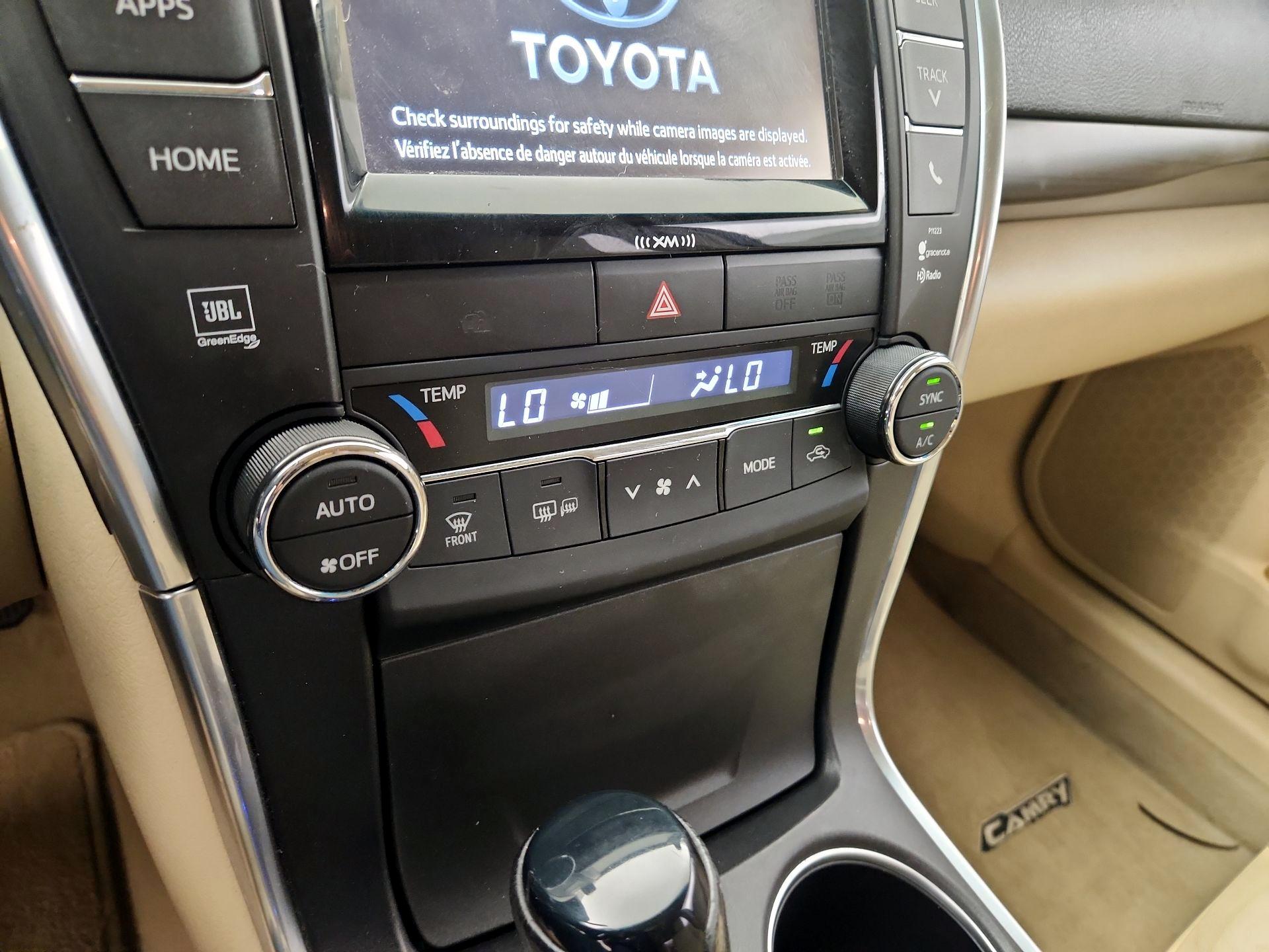 Thumbnail: 2017 Toyota Camry - 14