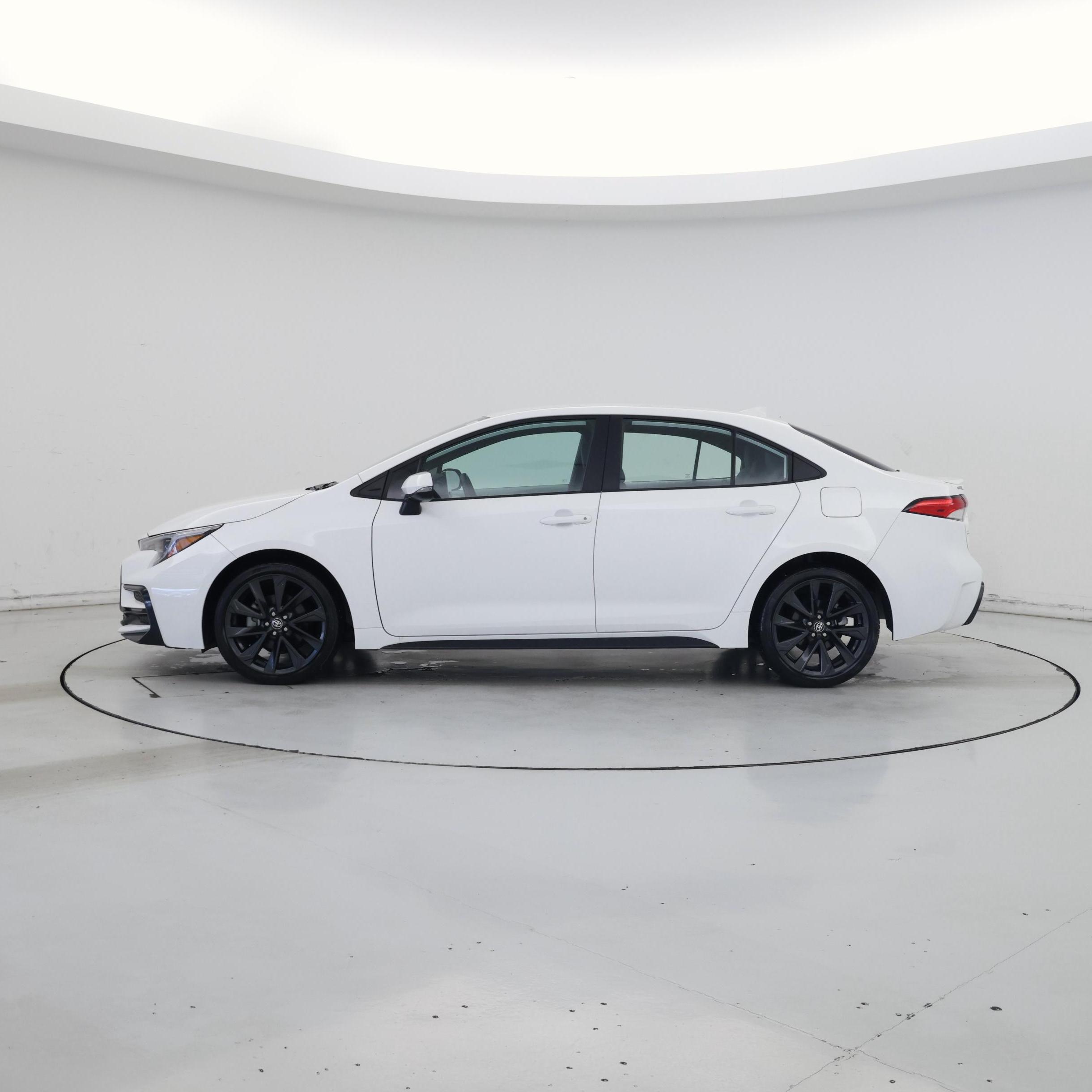 Thumbnail: 2024 Toyota Corolla - 3