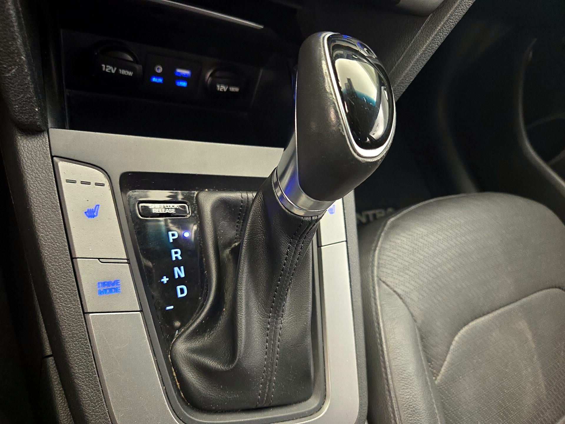 Thumbnail: 2018 Hyundai Elantra - 17