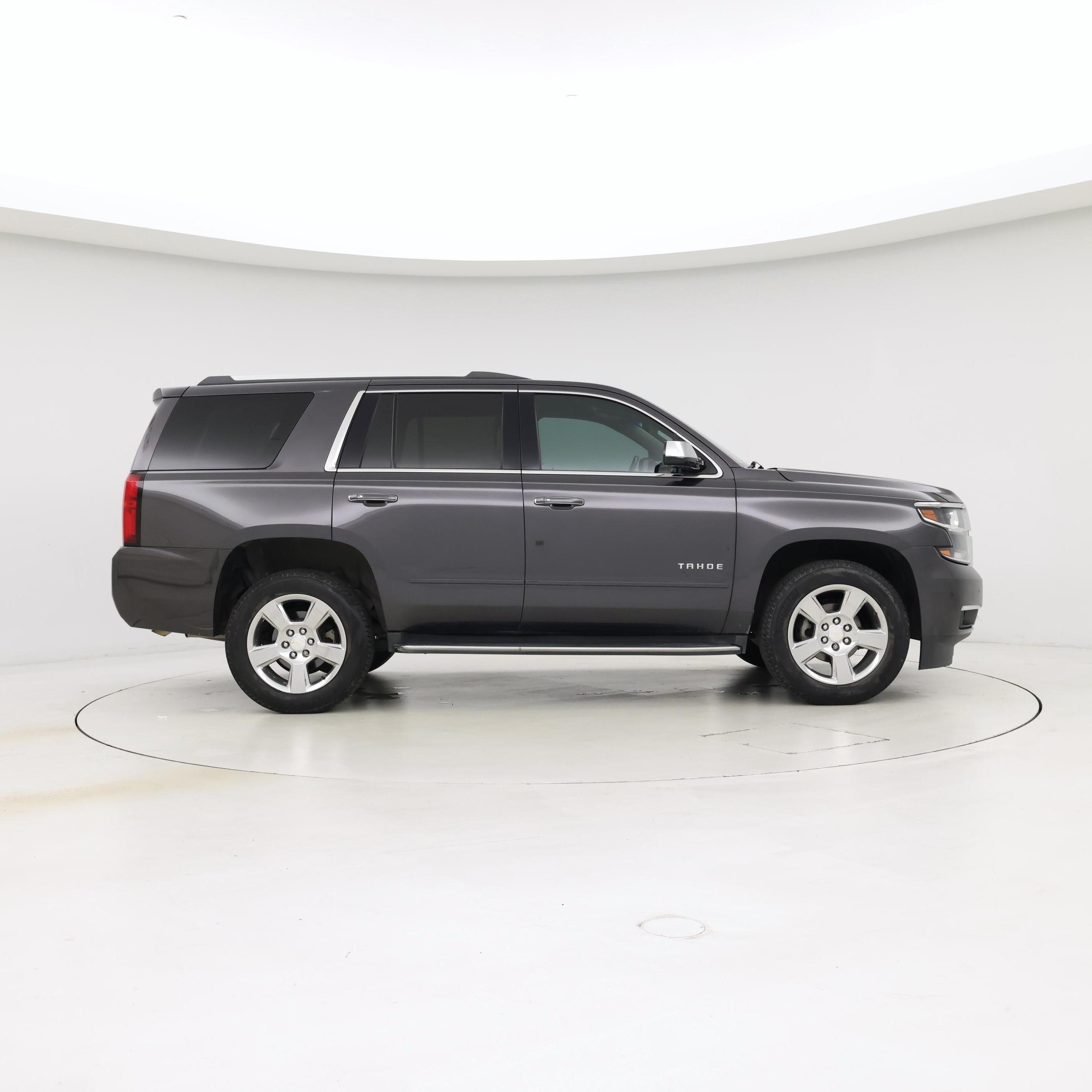 Thumbnail: 2018 Chevrolet Tahoe - 7