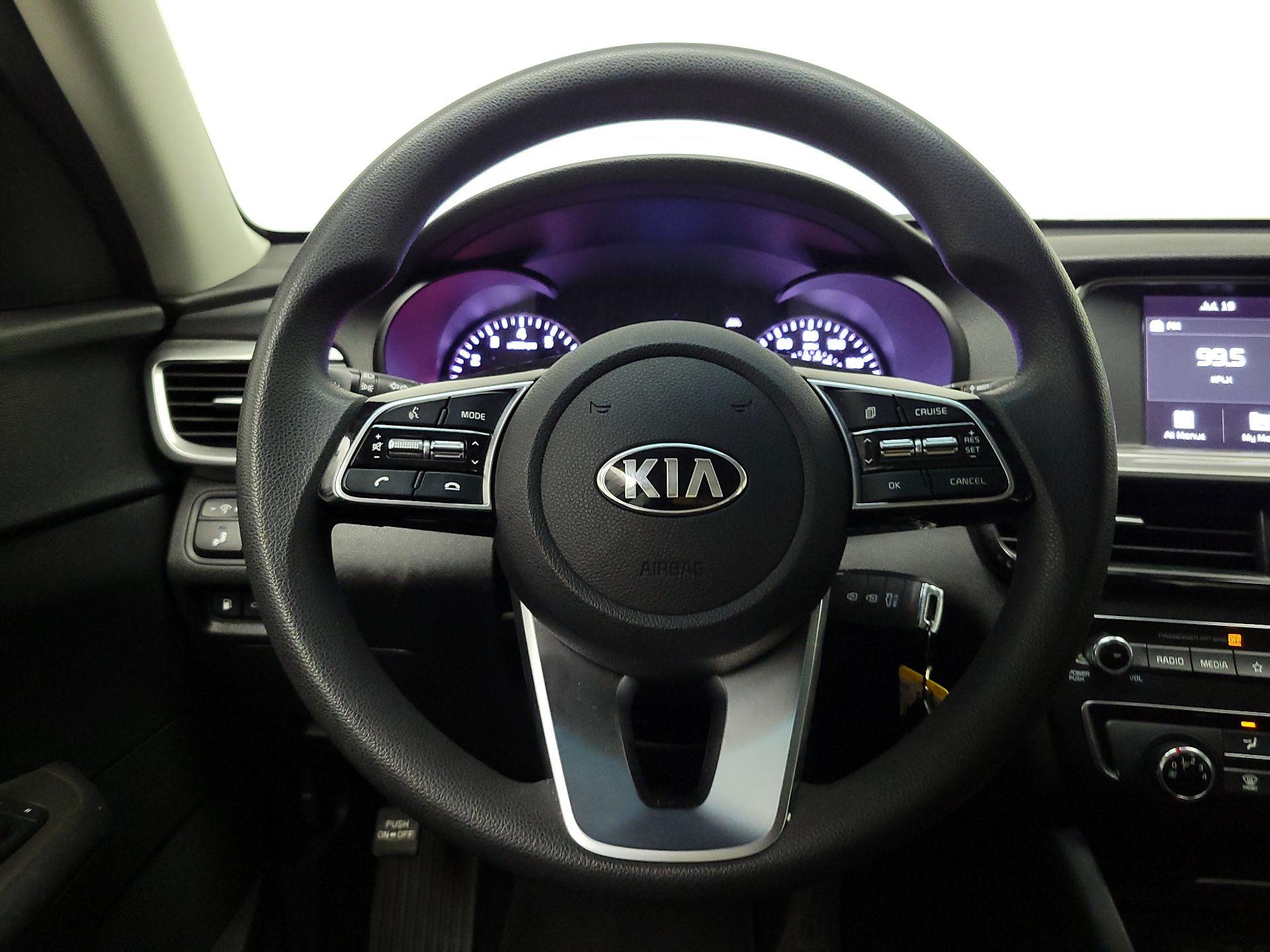 Thumbnail: 2020 Kia Optima - 10