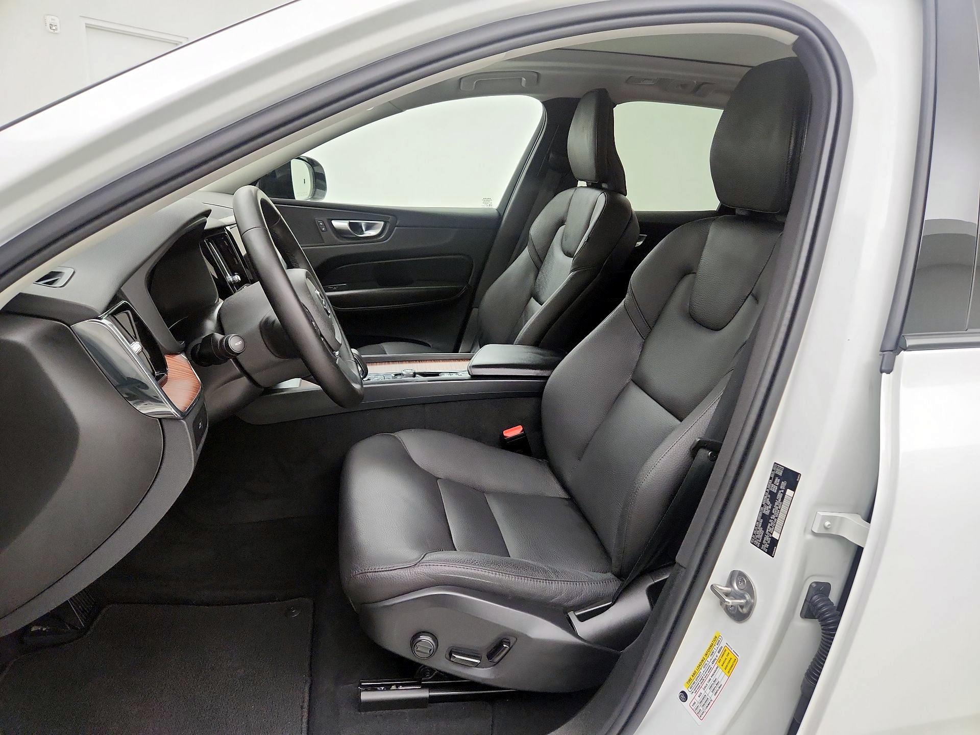 Thumbnail: 2024 Volvo XC60 - 11