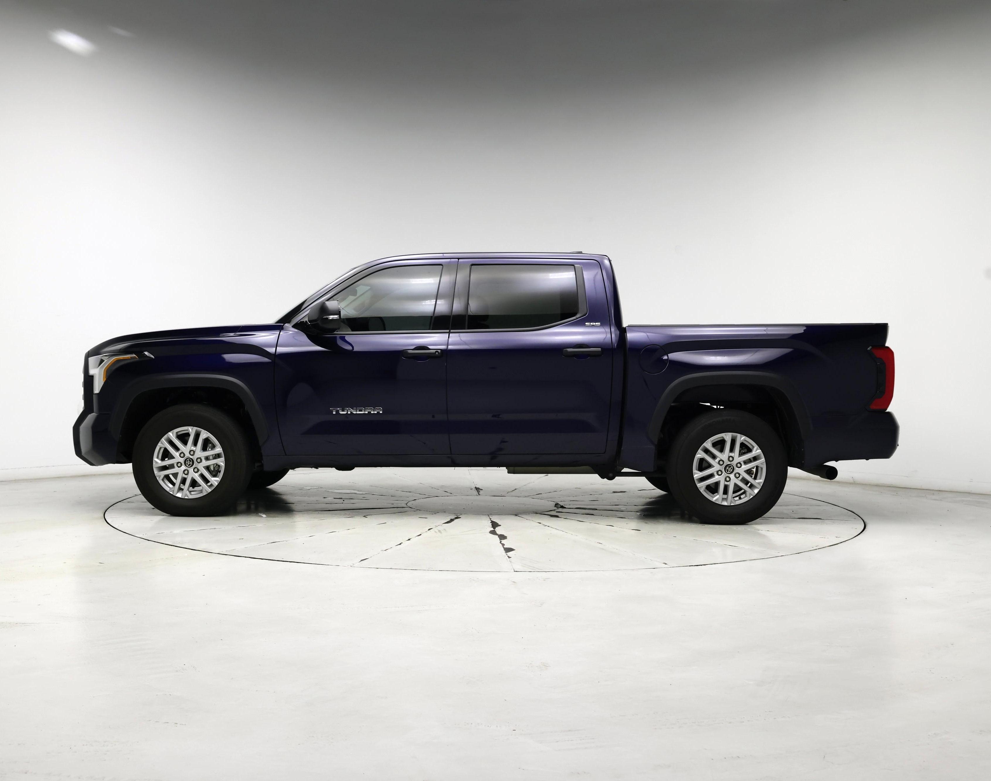 Thumbnail: 2022 Toyota Tundra - 3