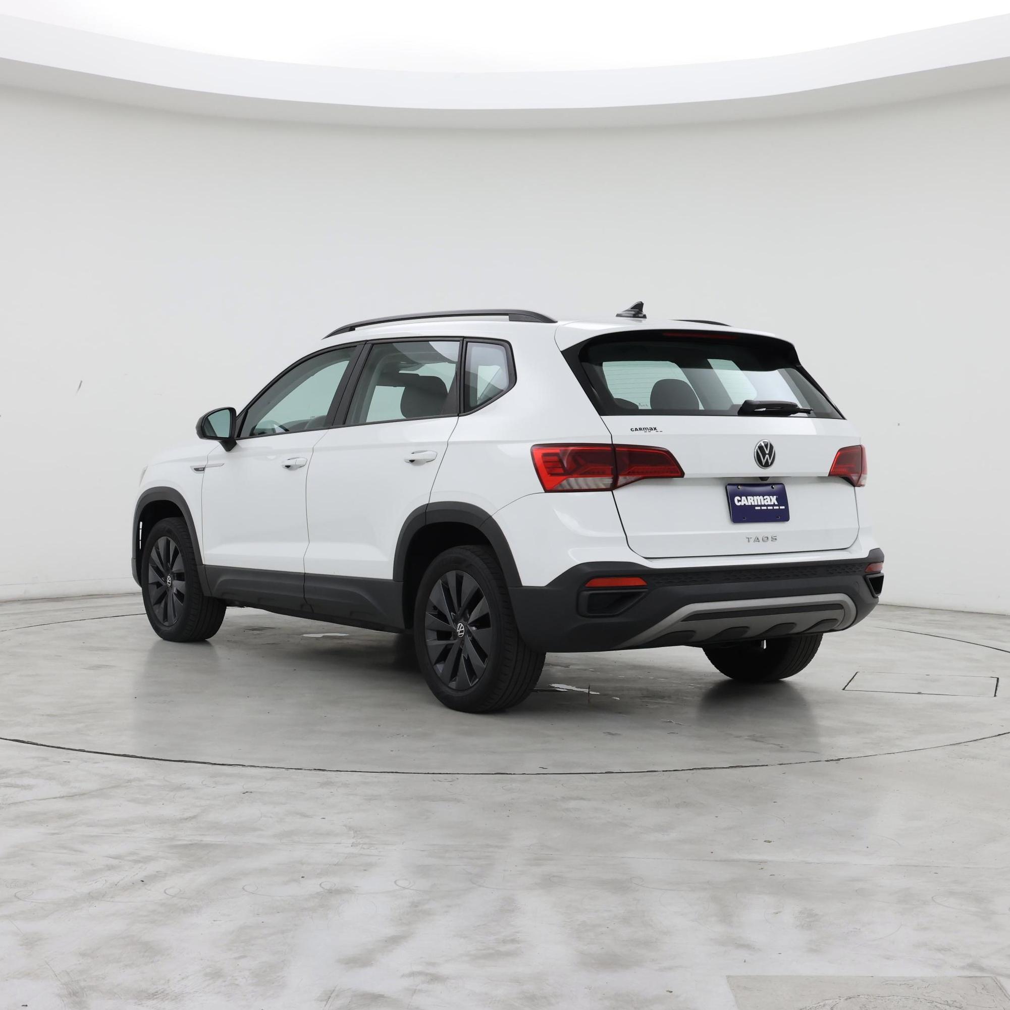 Thumbnail: 2022 Volkswagen Taos - 2